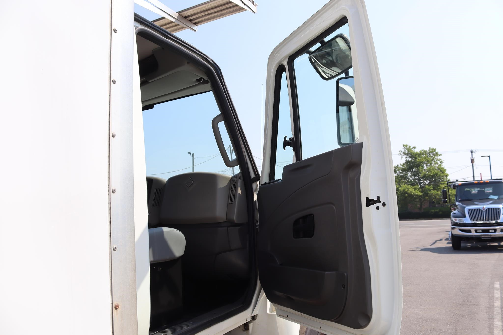 2018 INTERNATIONAL DURASTAR 4300 11034051180 2018 INTERNATIONAL DURASTAR 4300 11034051180