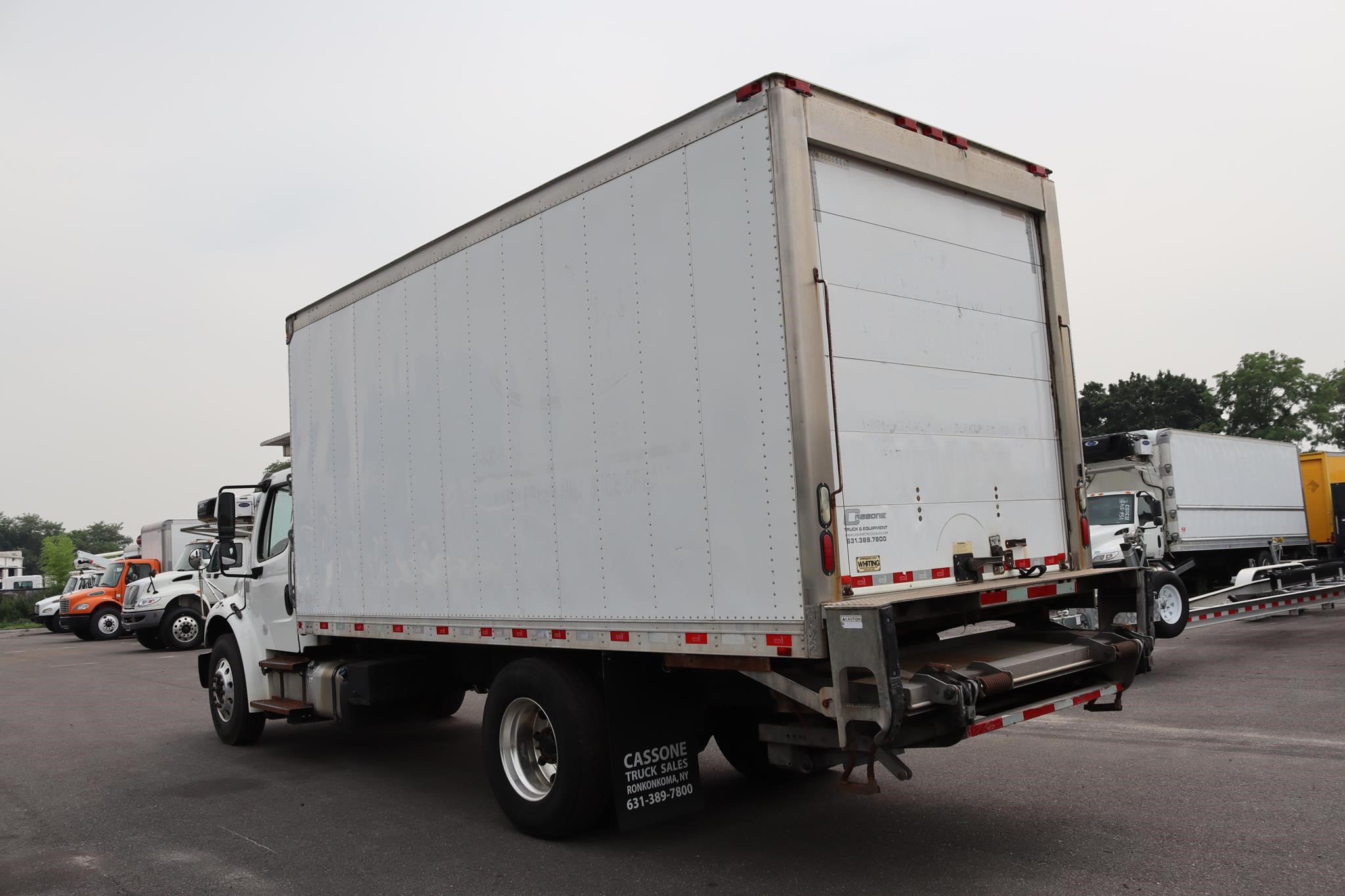 2018 FREIGHTLINER BUSINESS CLASS M2 106 2018 FREIGHTLINER BUSINESS CLASS M2 106 - image 2 of 6