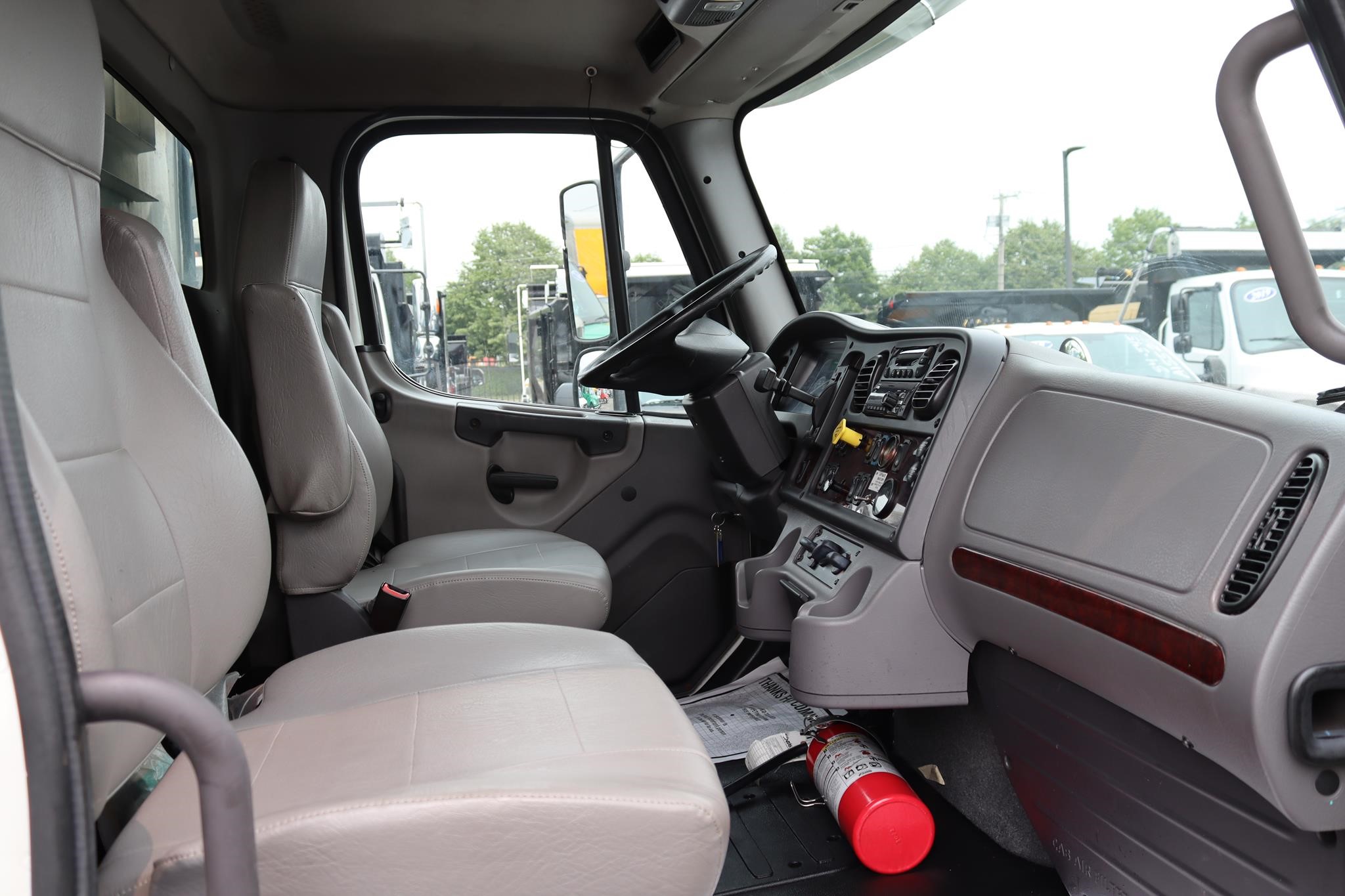 2018 FREIGHTLINER BUSINESS CLASS M2 106 11034344633 2018 FREIGHTLINER BUSINESS CLASS M2 106 11034344633