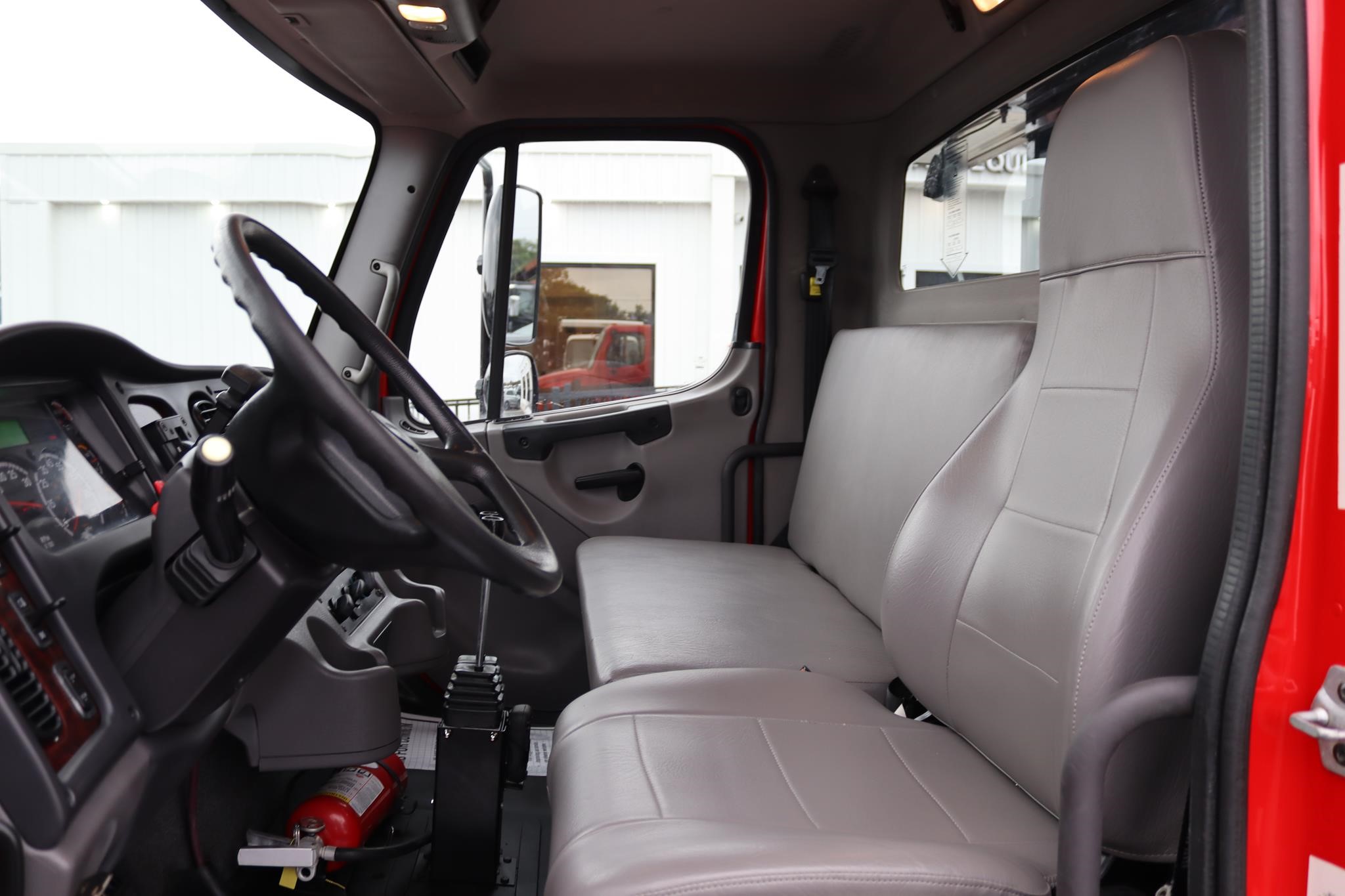 2019 FREIGHTLINER BUSINESS CLASS M2 106 11035134300 2019 FREIGHTLINER BUSINESS CLASS M2 106 11035134300