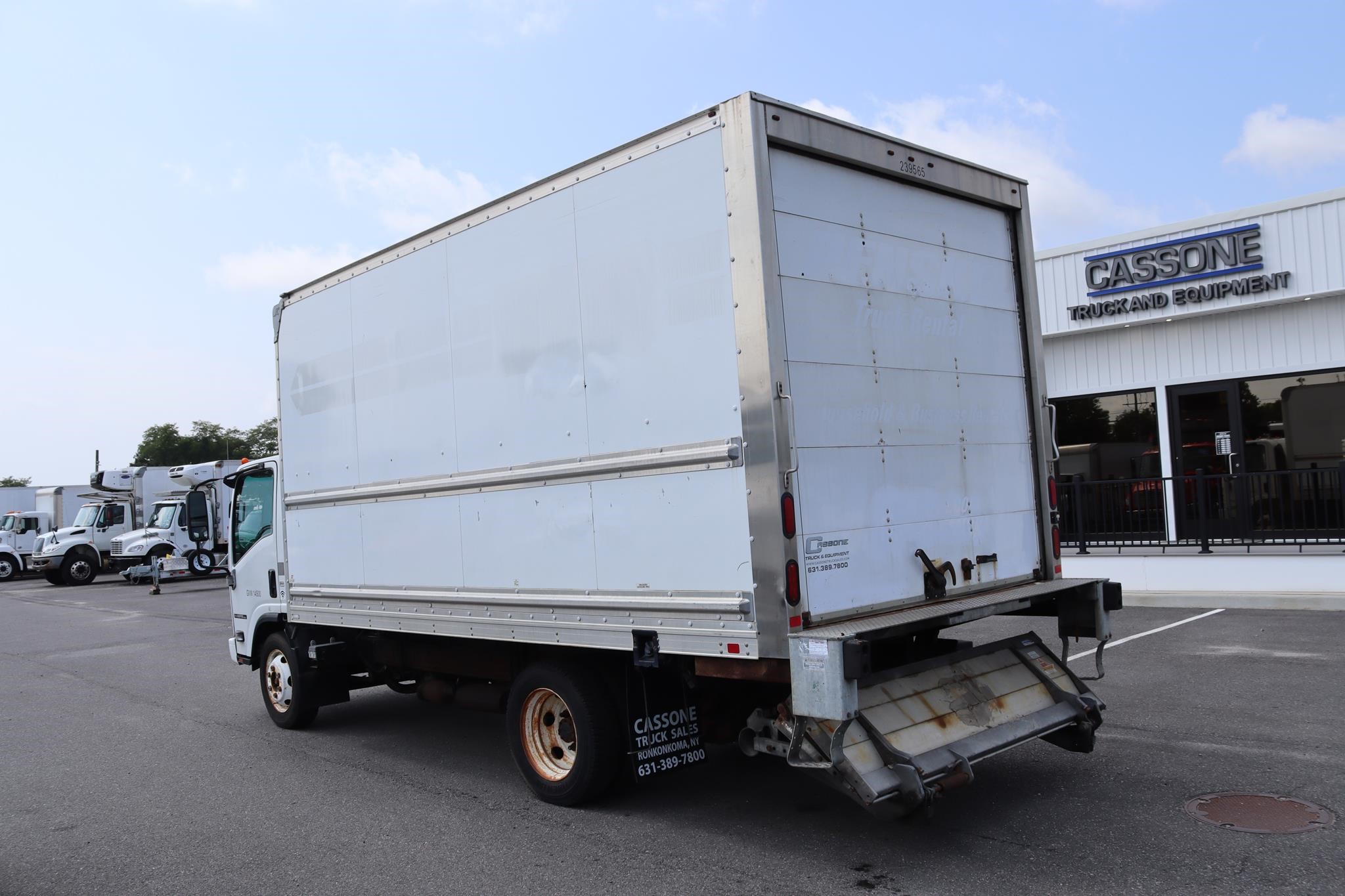 2017 ISUZU NPR HD 2017 ISUZU NPR HD - image 2 of 6