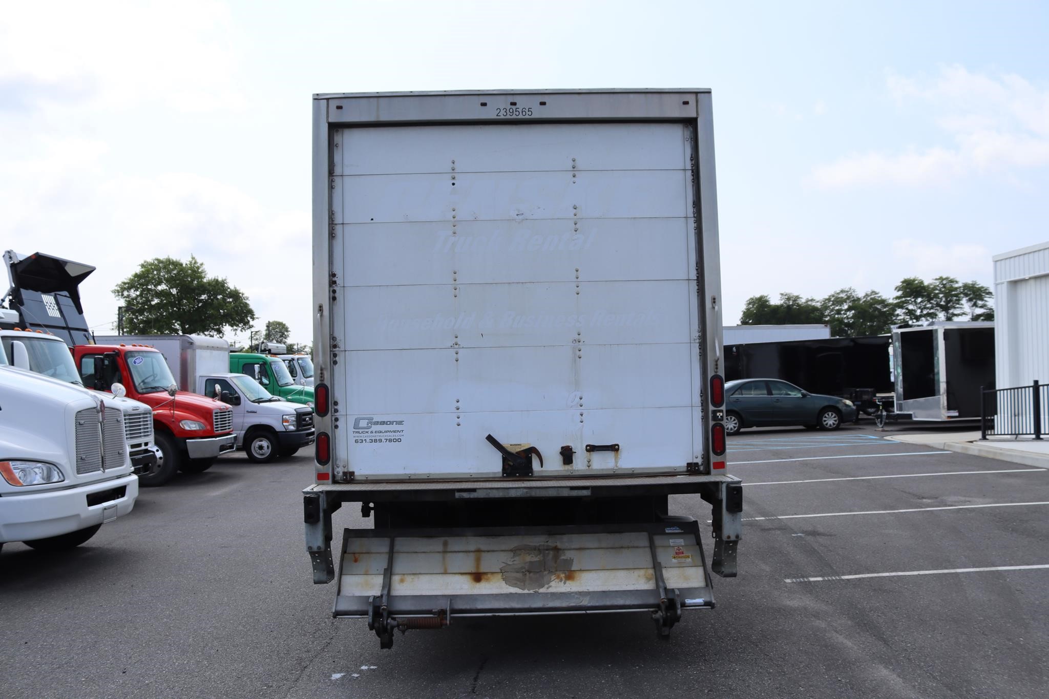 2017 ISUZU NPR HD 2017 ISUZU NPR HD - image 3 of 6