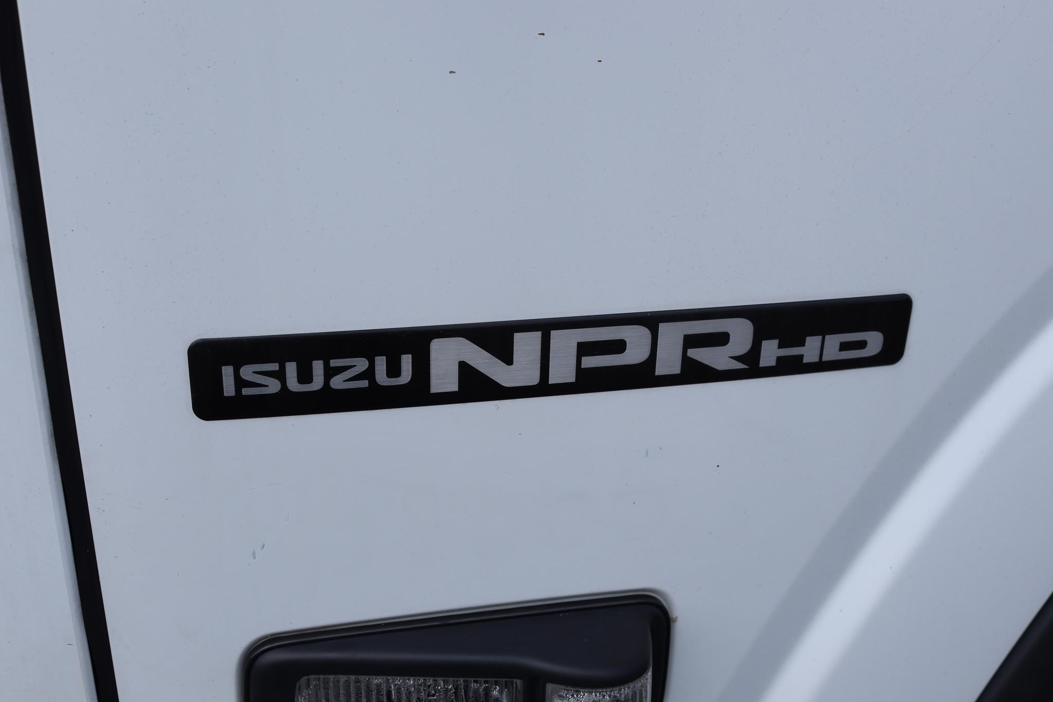 2017 ISUZU NPR HD 11035292662 2017 ISUZU NPR HD 11035292662