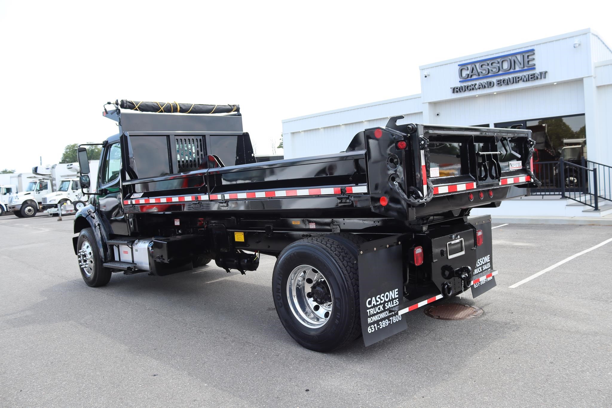 2020 FREIGHTLINER BUSINESS CLASS M2 106 2020 FREIGHTLINER BUSINESS CLASS M2 106 - image 2 of 6
