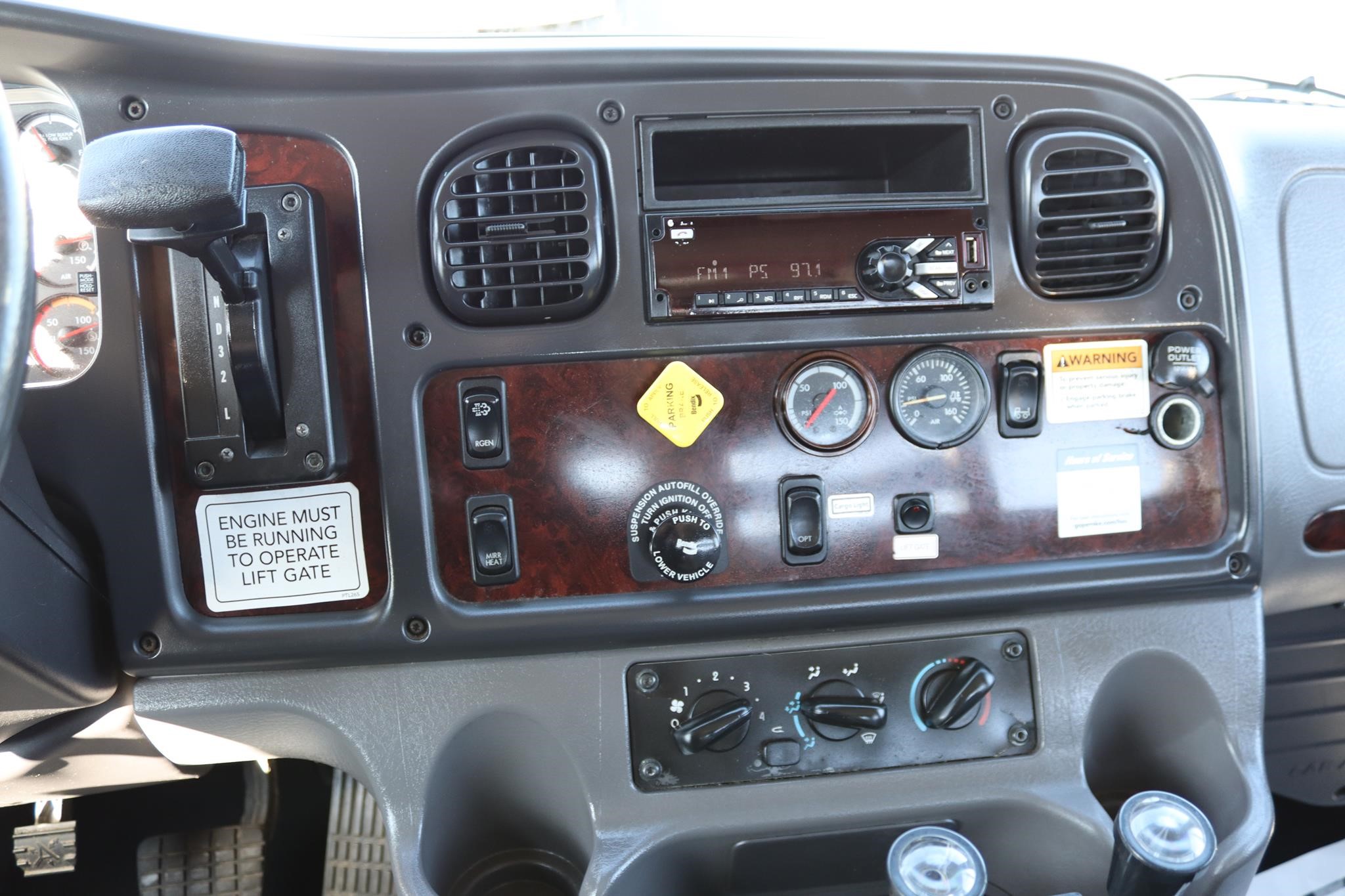 2019 FREIGHTLINER BUSINESS CLASS M2 106 11035448367 2019 FREIGHTLINER BUSINESS CLASS M2 106 11035448367