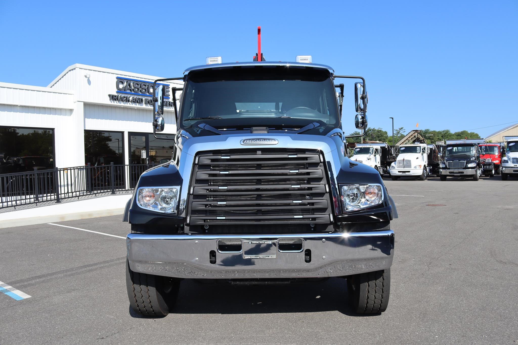 2027 FREIGHTLINER 114SD PLUS 2027 FREIGHTLINER 114SD PLUS - image 6 of 6