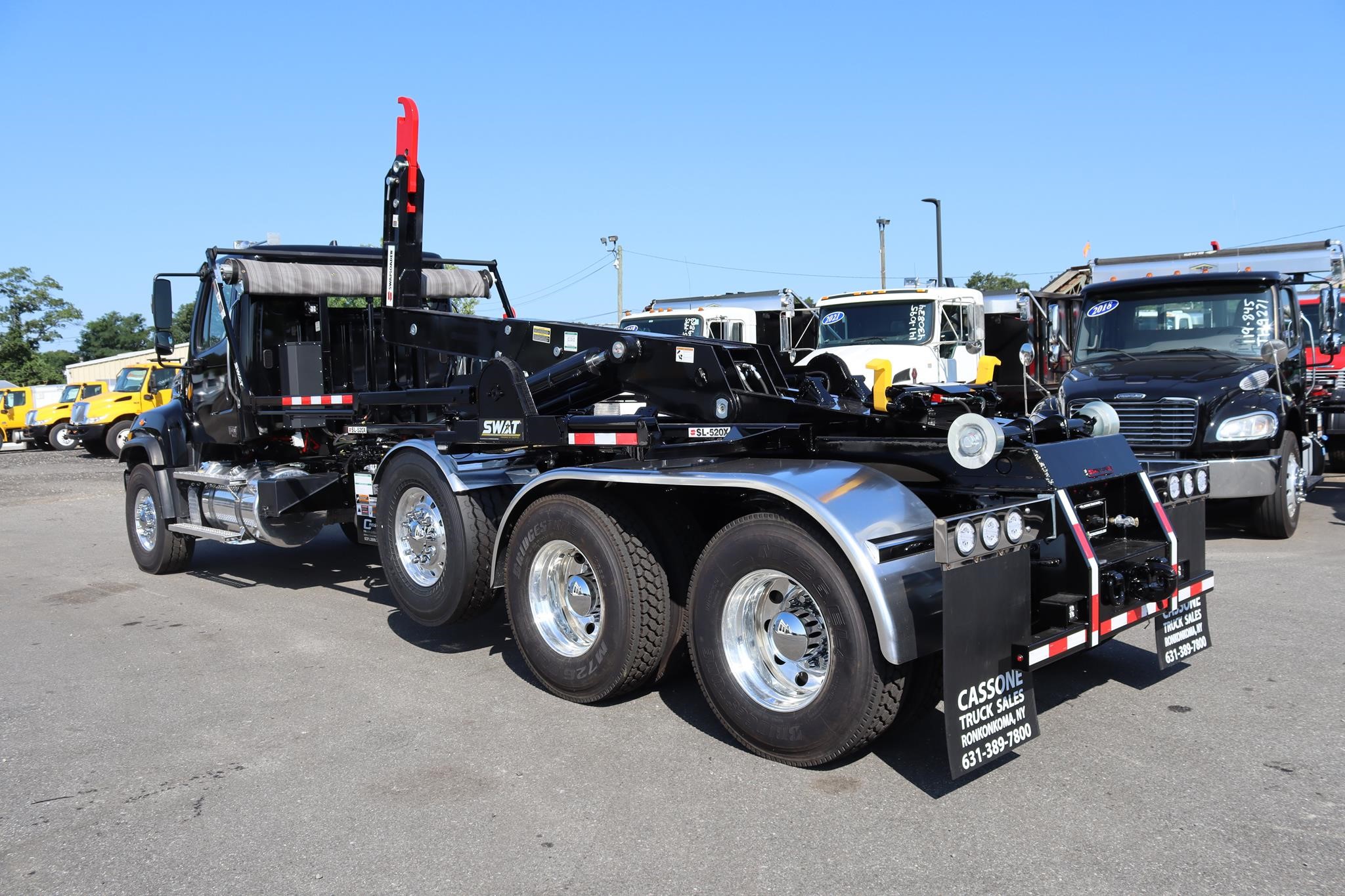 2027 FREIGHTLINER 114SD PLUS 2027 FREIGHTLINER 114SD PLUS - image 2 of 6