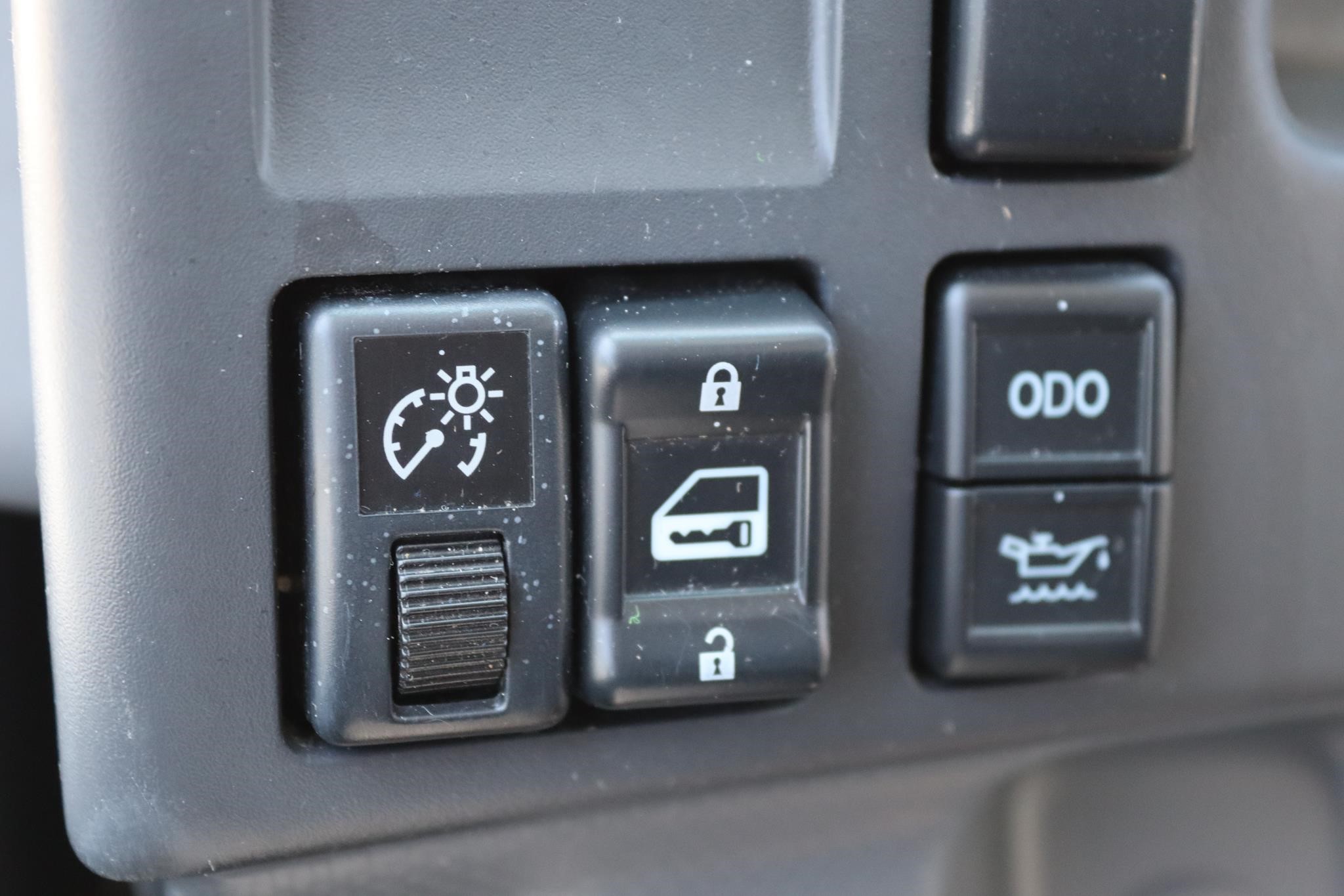 2019 ISUZU NQR 11035861992 2019 ISUZU NQR 11035861992