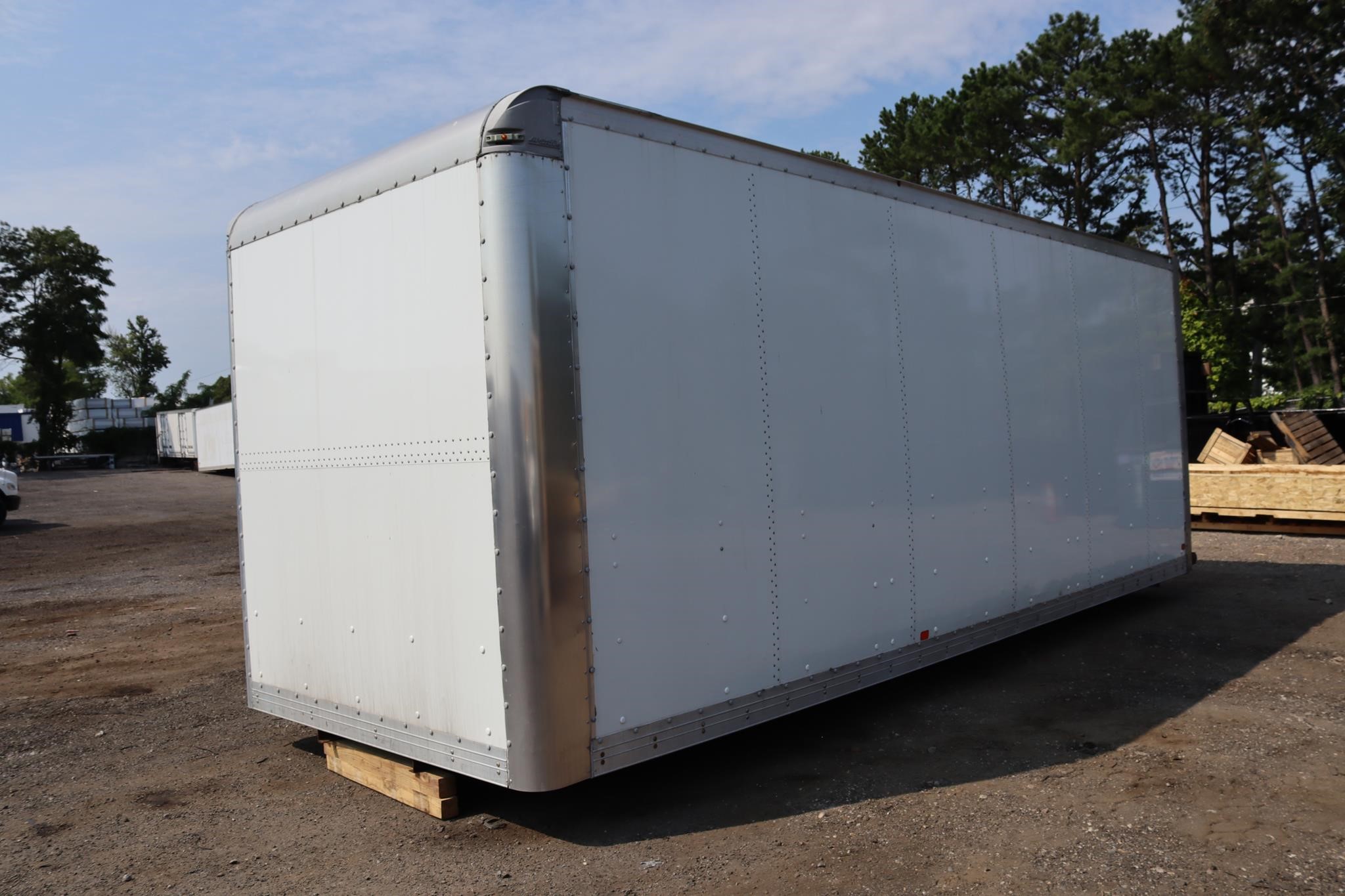 2020 MULTI VANS 24 FT 2020 MULTI VANS 24 FT - image 5 of 6