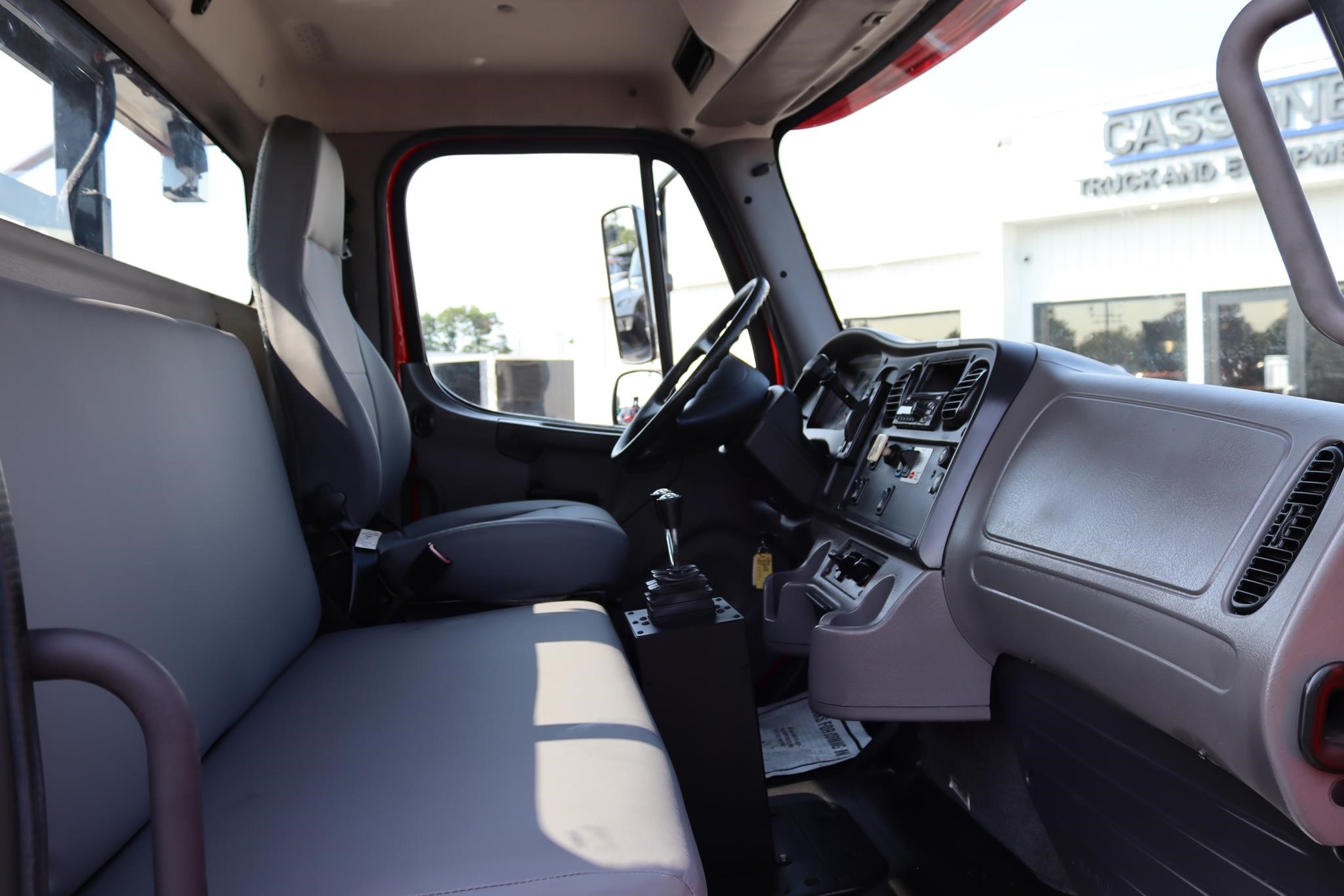 2018 FREIGHTLINER BUSINESS CLASS M2 106 11036288197 2018 FREIGHTLINER BUSINESS CLASS M2 106 11036288197