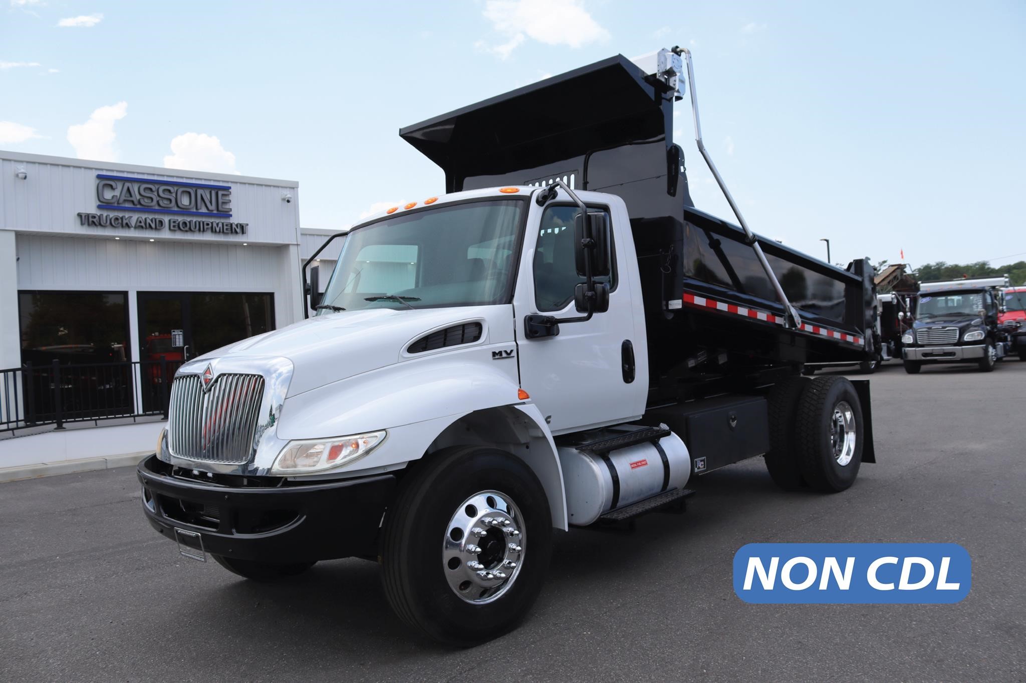 2020 INTERNATIONAL MV 2020 INTERNATIONAL MV - image 1 of 6