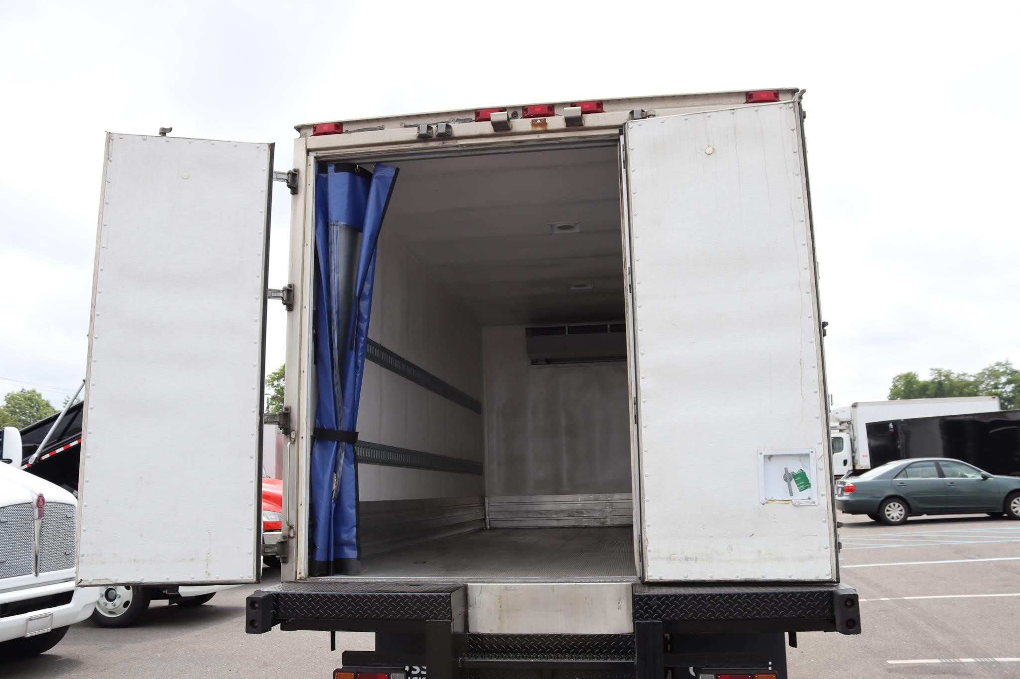 2019 ISUZU NQR 11036499200 2019 ISUZU NQR 11036499200