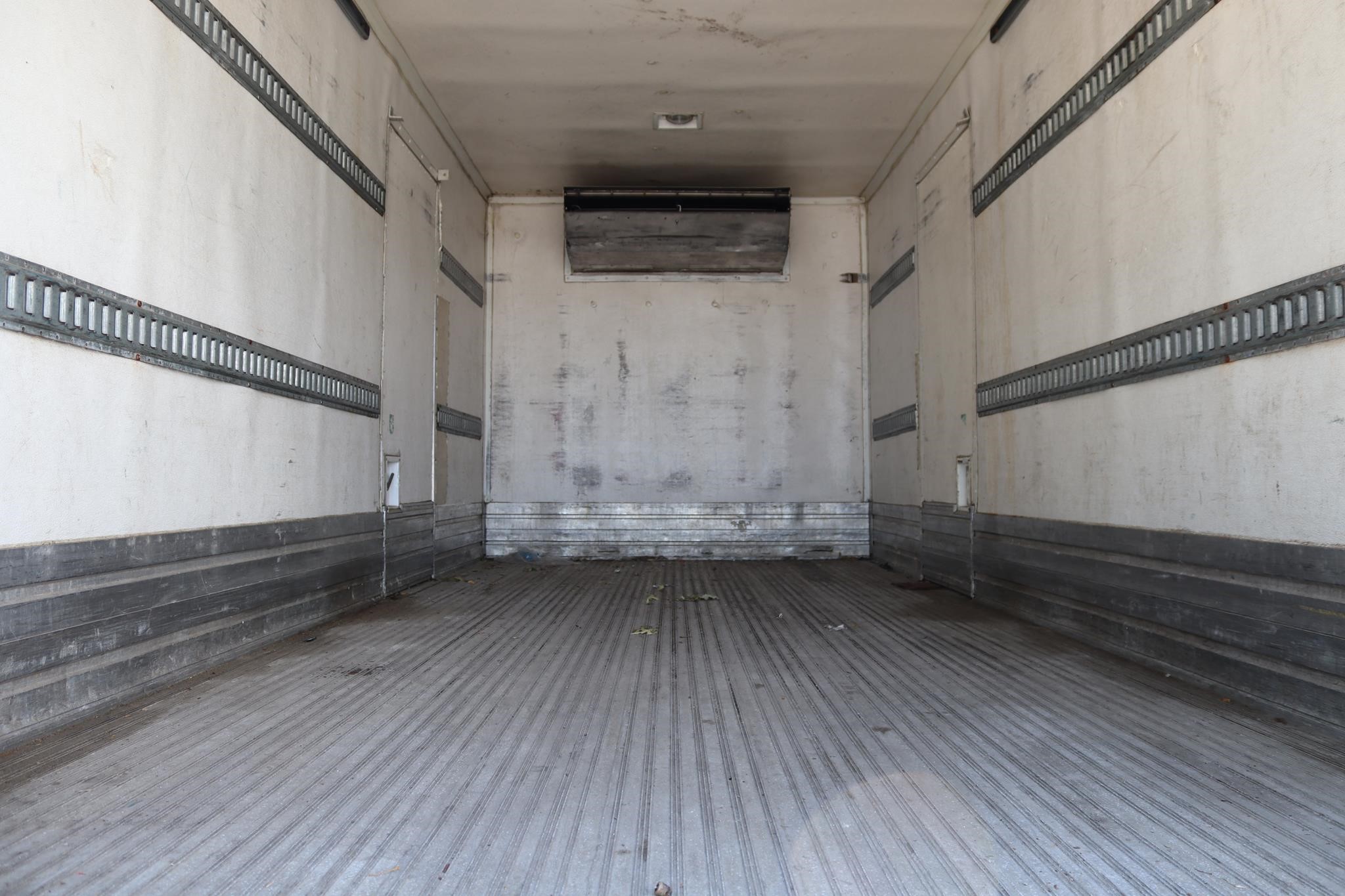 2016 ISUZU NRR 11037160175 2016 ISUZU NRR 11037160175