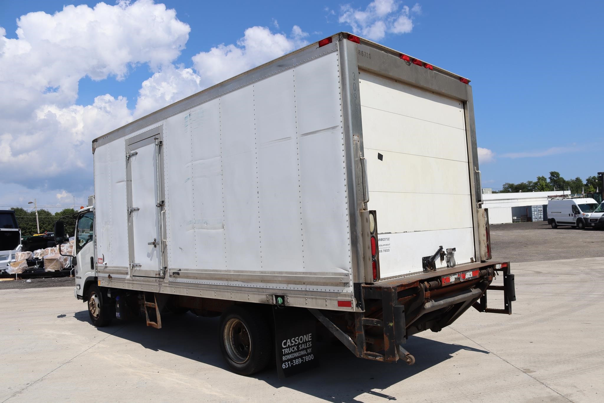 2016 ISUZU NRR 11037160305 2016 ISUZU NRR 11037160305