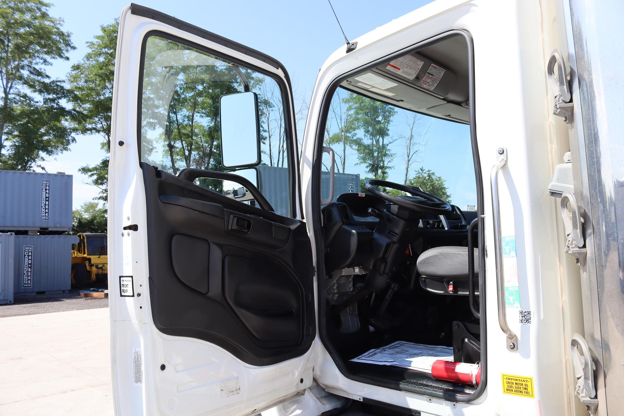 2019 HINO 268 11037166993 2019 HINO 268 11037166993
