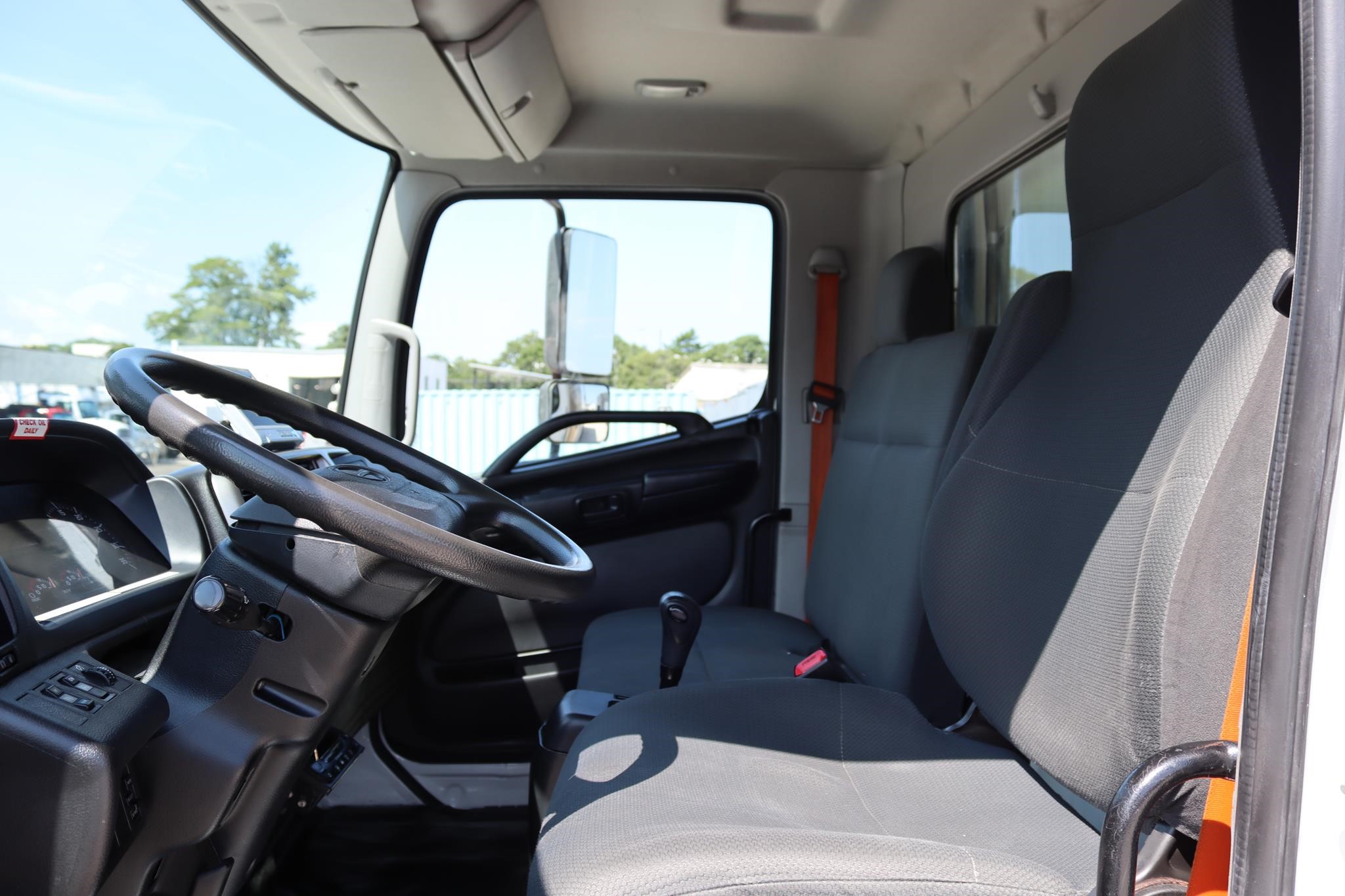 2019 HINO 268 11037167153 2019 HINO 268 11037167153