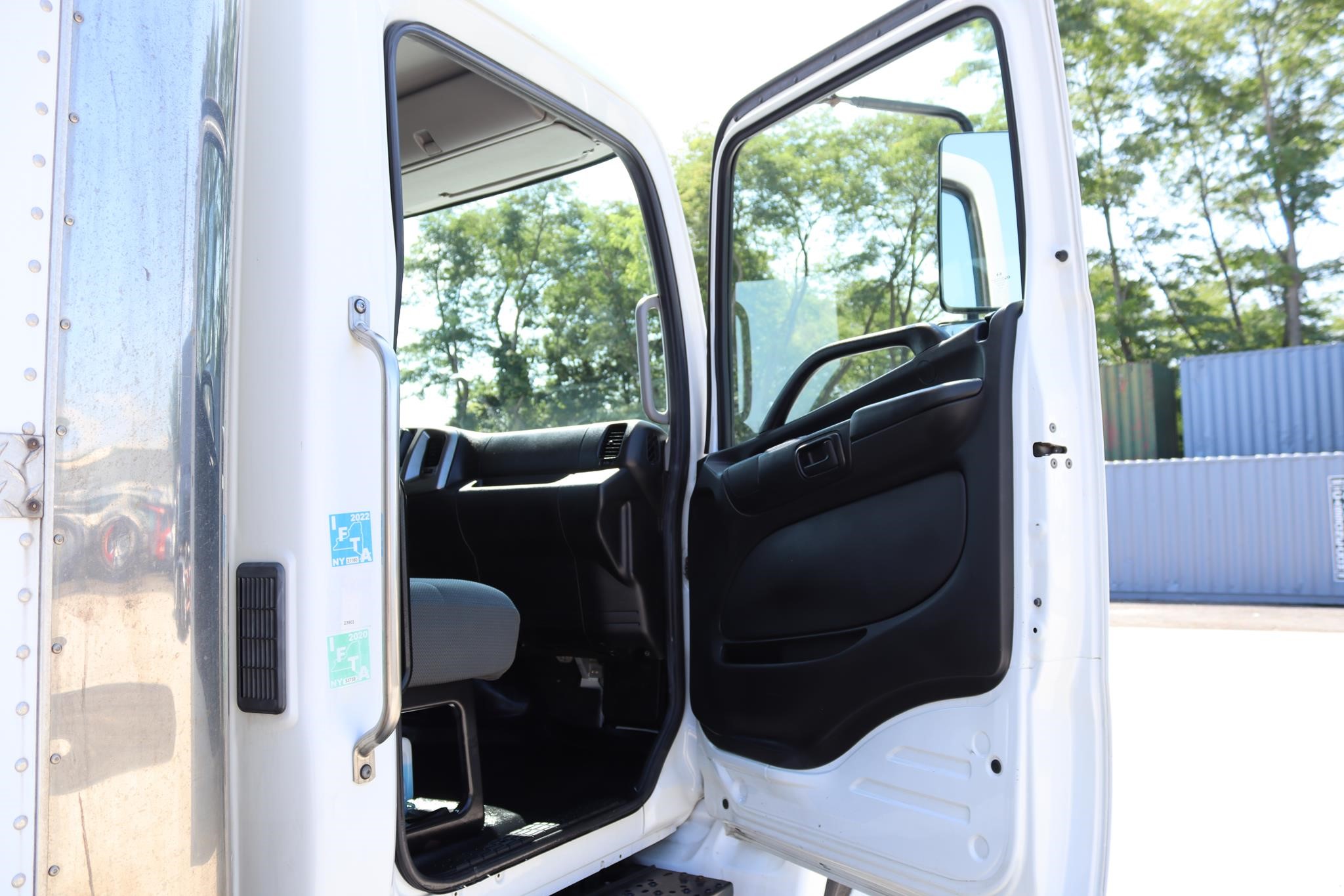 2019 HINO 268 11037168314 2019 HINO 268 11037168314