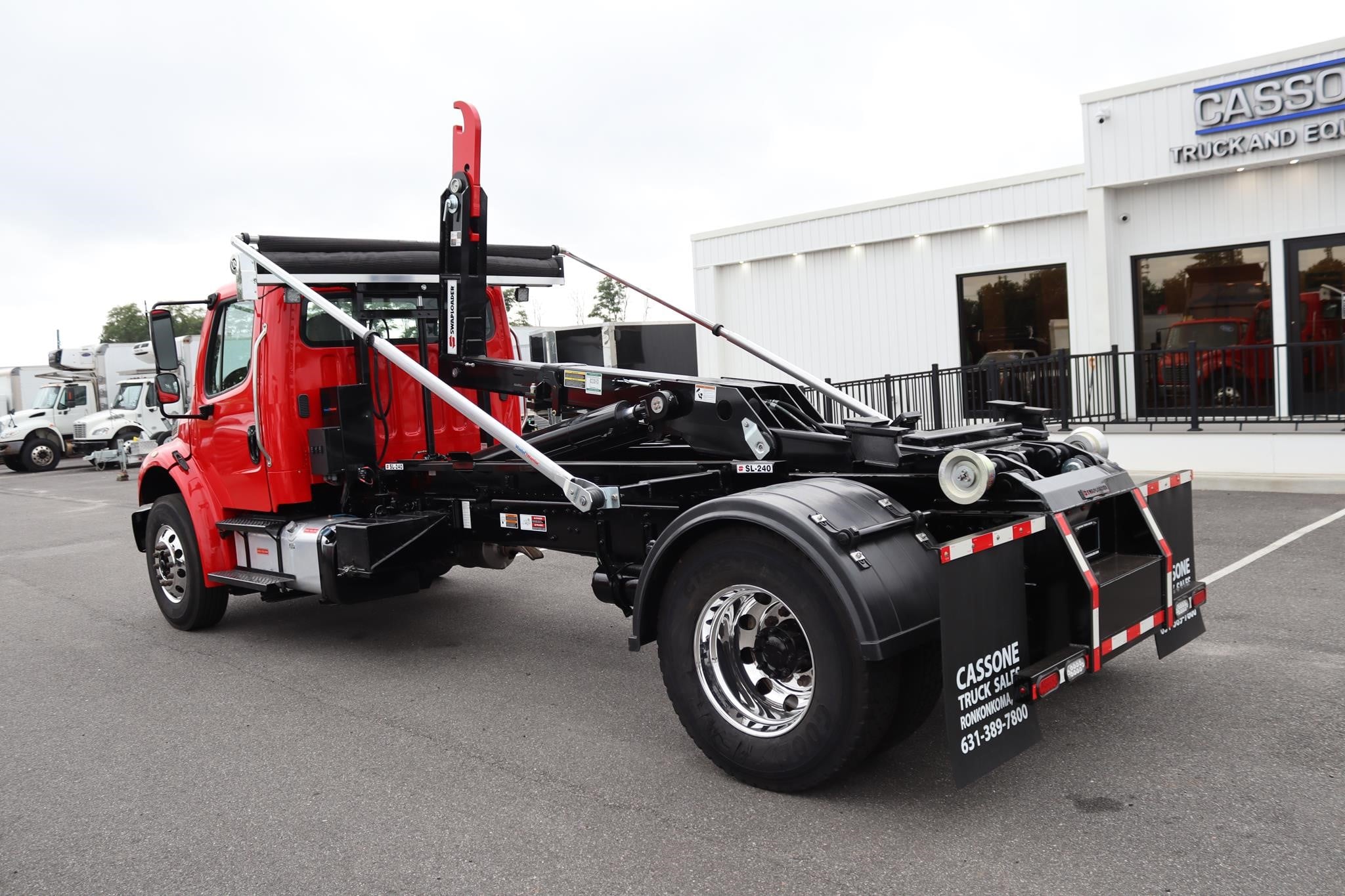 2019 FREIGHTLINER BUSINESS CLASS M2 106 2019 FREIGHTLINER BUSINESS CLASS M2 106 - image 2 of 6