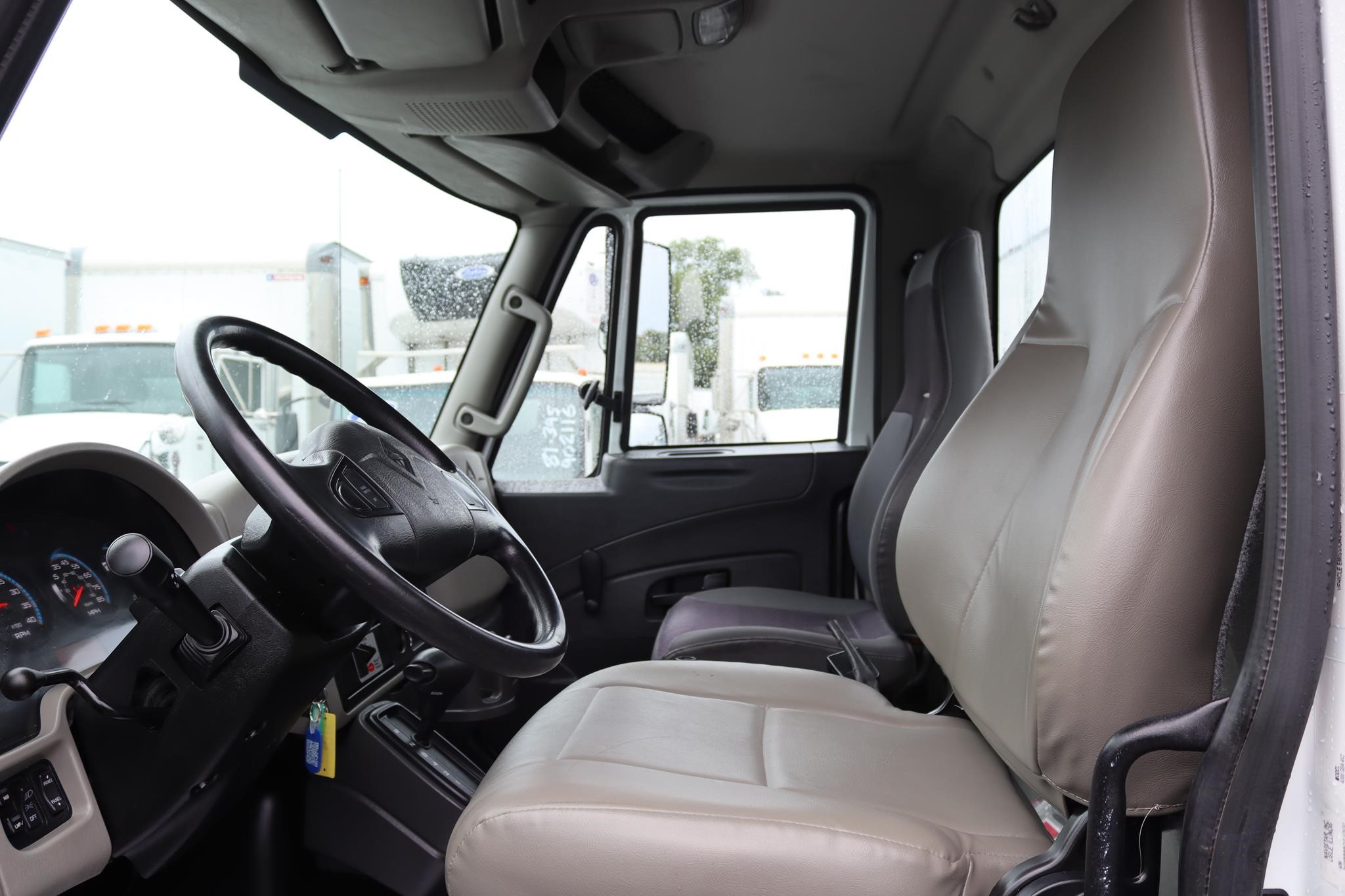 2016 INTERNATIONAL DURASTAR 4300 11037427958 2016 INTERNATIONAL DURASTAR 4300 11037427958