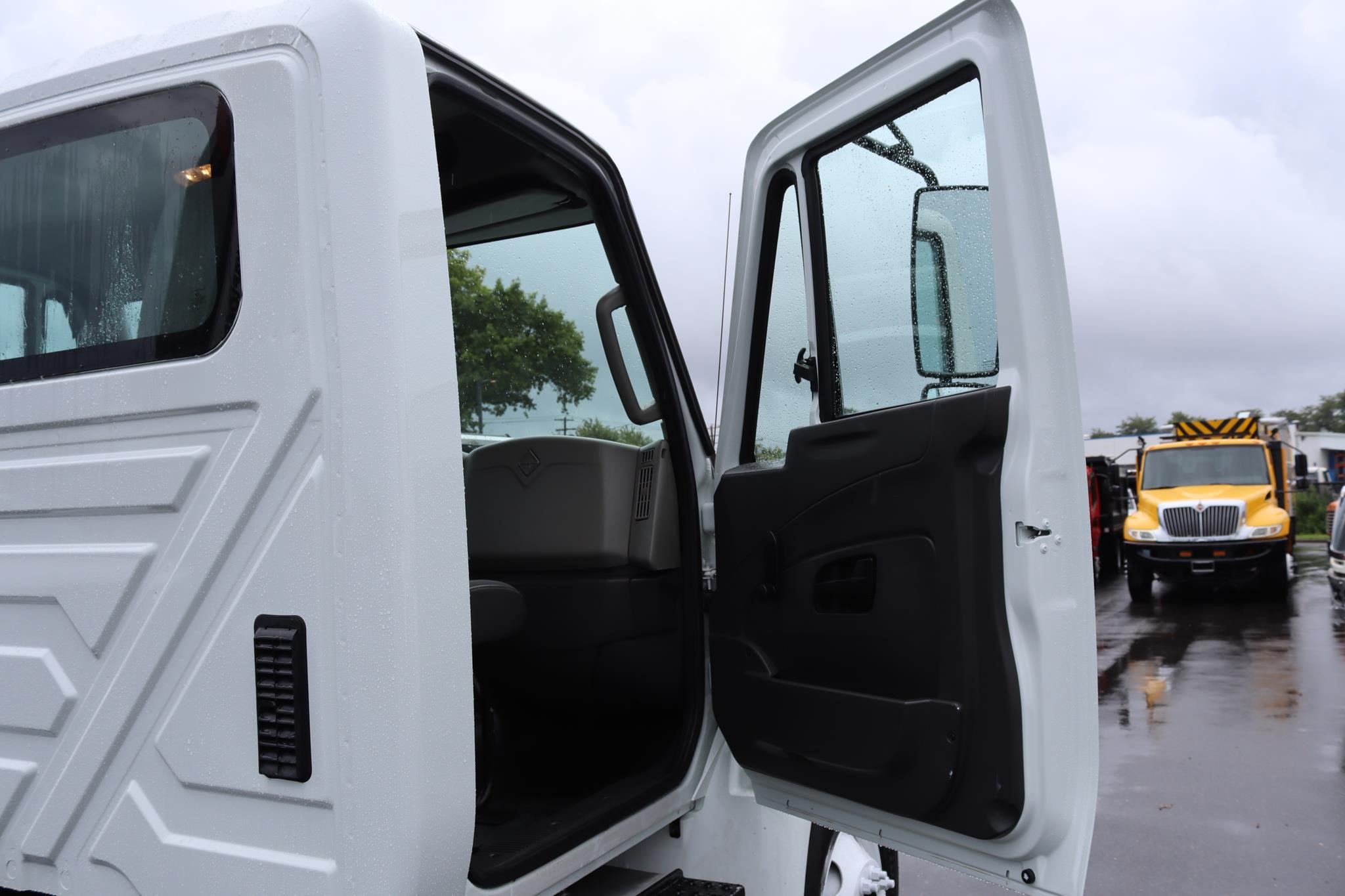 2016 INTERNATIONAL DURASTAR 4300 11037428131 2016 INTERNATIONAL DURASTAR 4300 11037428131