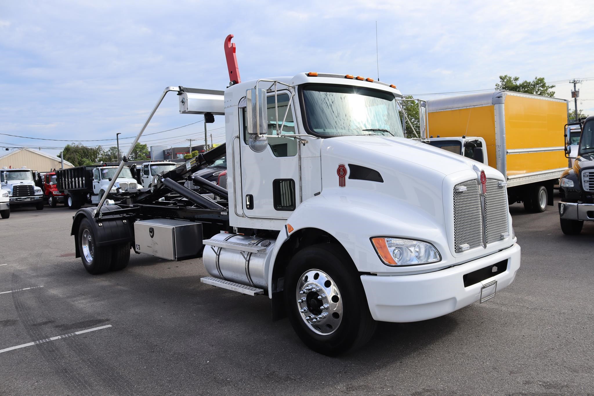 2022 KENWORTH T270 2022 KENWORTH T270 - image 5 of 6