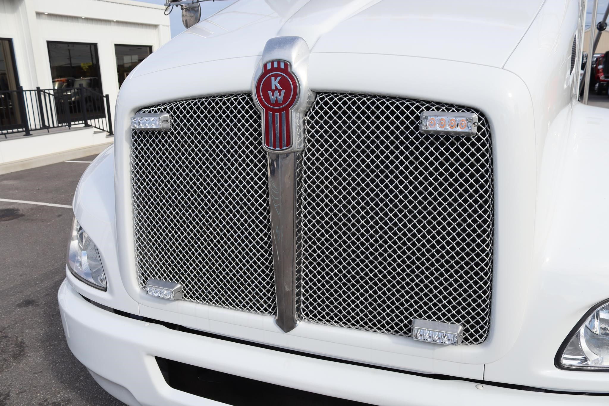 2022 KENWORTH T270 11037823691 2022 KENWORTH T270 11037823691