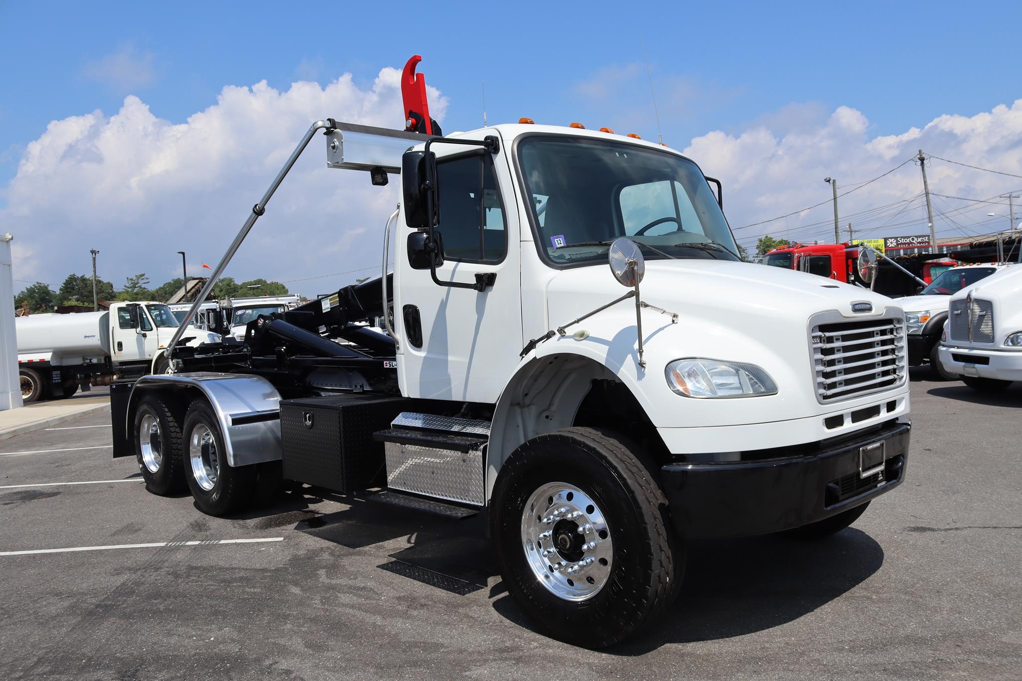 2014 FREIGHTLINER BUSINESS CLASS M2 106 11038176446 2014 FREIGHTLINER BUSINESS CLASS M2 106 11038176446