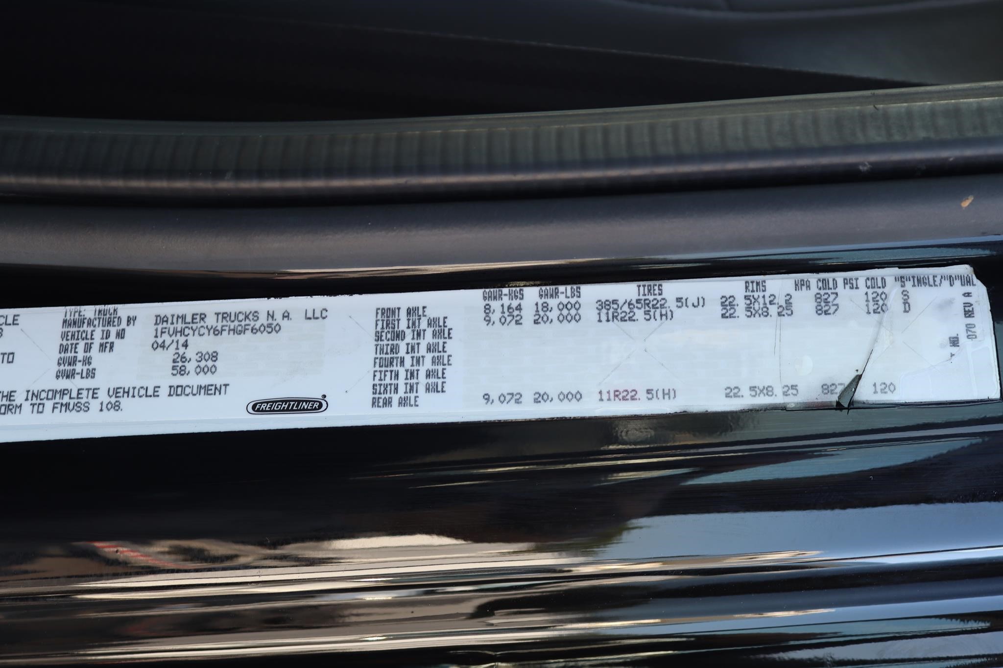 2015 FREIGHTLINER BUSINESS CLASS M2 106 11038272610 2015 FREIGHTLINER BUSINESS CLASS M2 106 11038272610