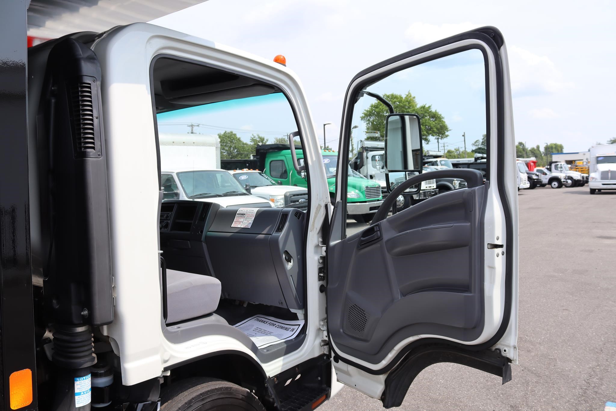 2020 ISUZU NQR 11039493265 2020 ISUZU NQR 11039493265