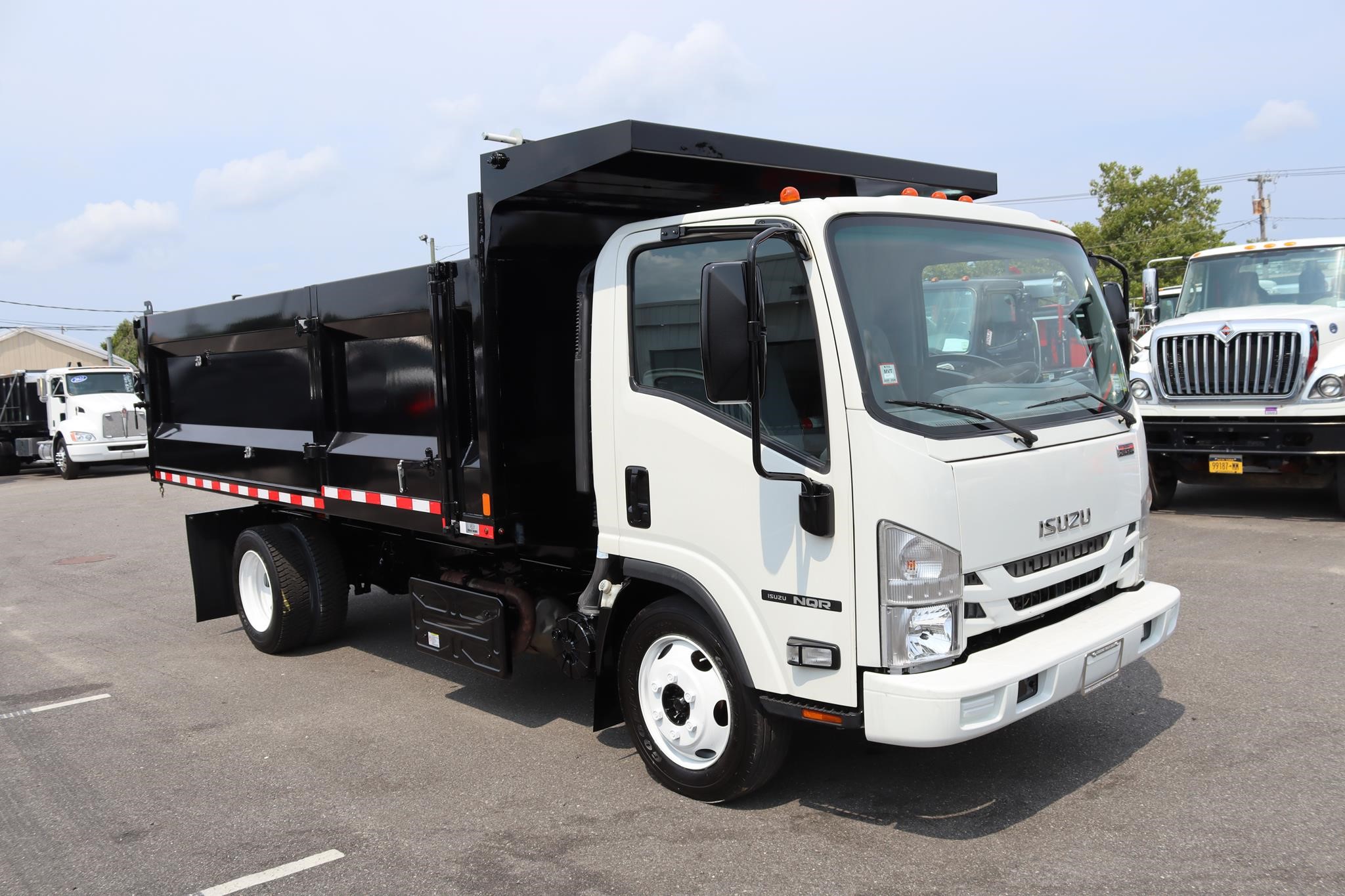 2020 ISUZU NQR 11039493298 2020 ISUZU NQR 11039493298