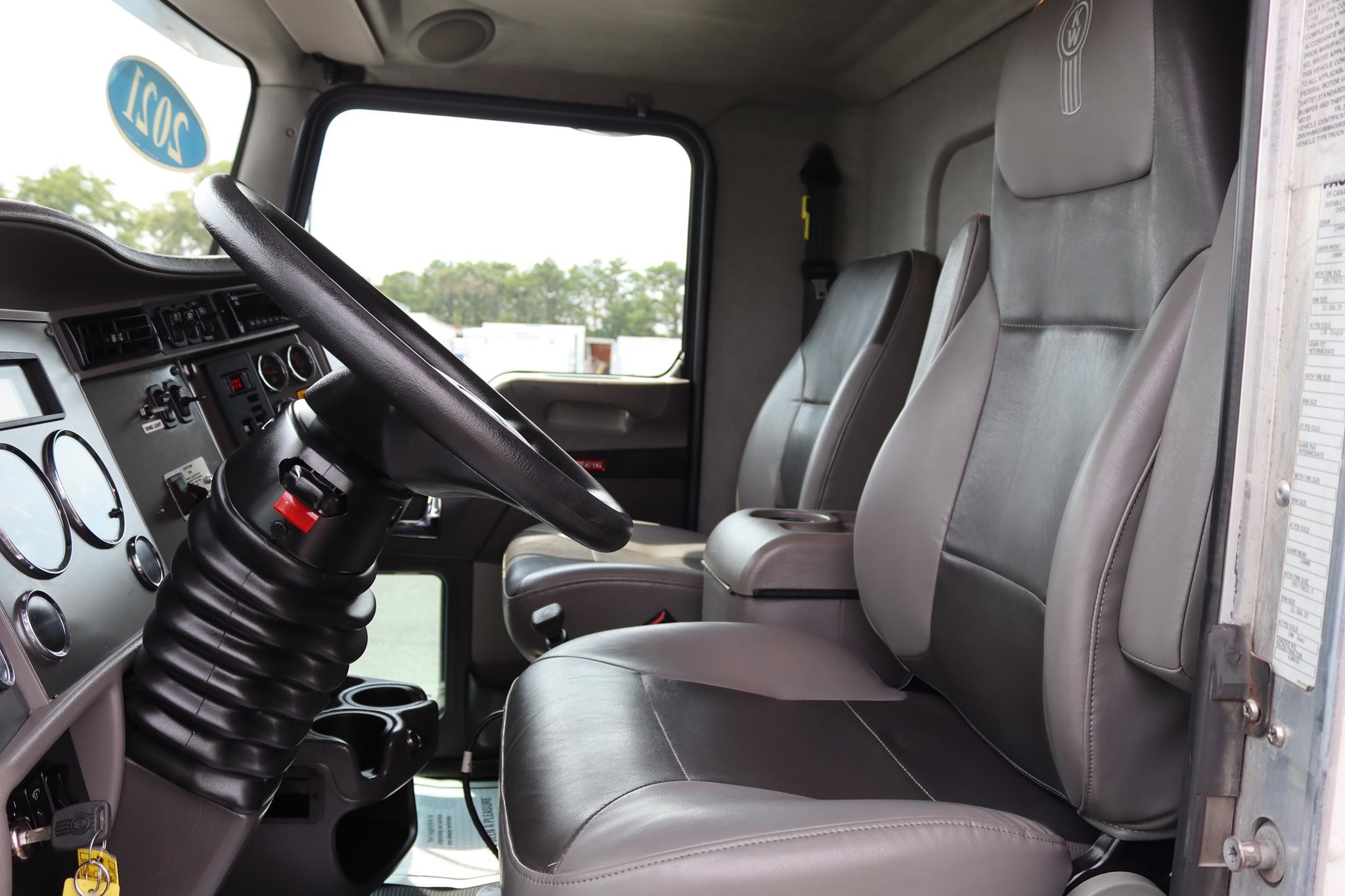 2021 KENWORTH T270 11039497222 2021 KENWORTH T270 11039497222