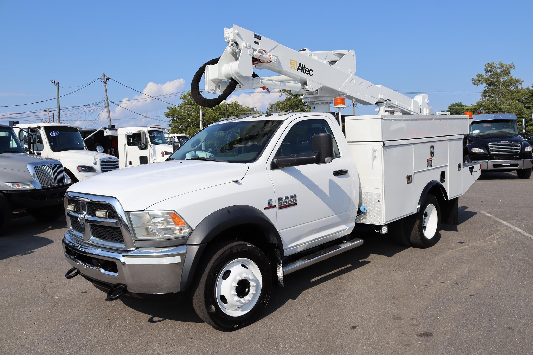 2016 ALTEC AT37G 2016 ALTEC AT37G - image 1 of 6