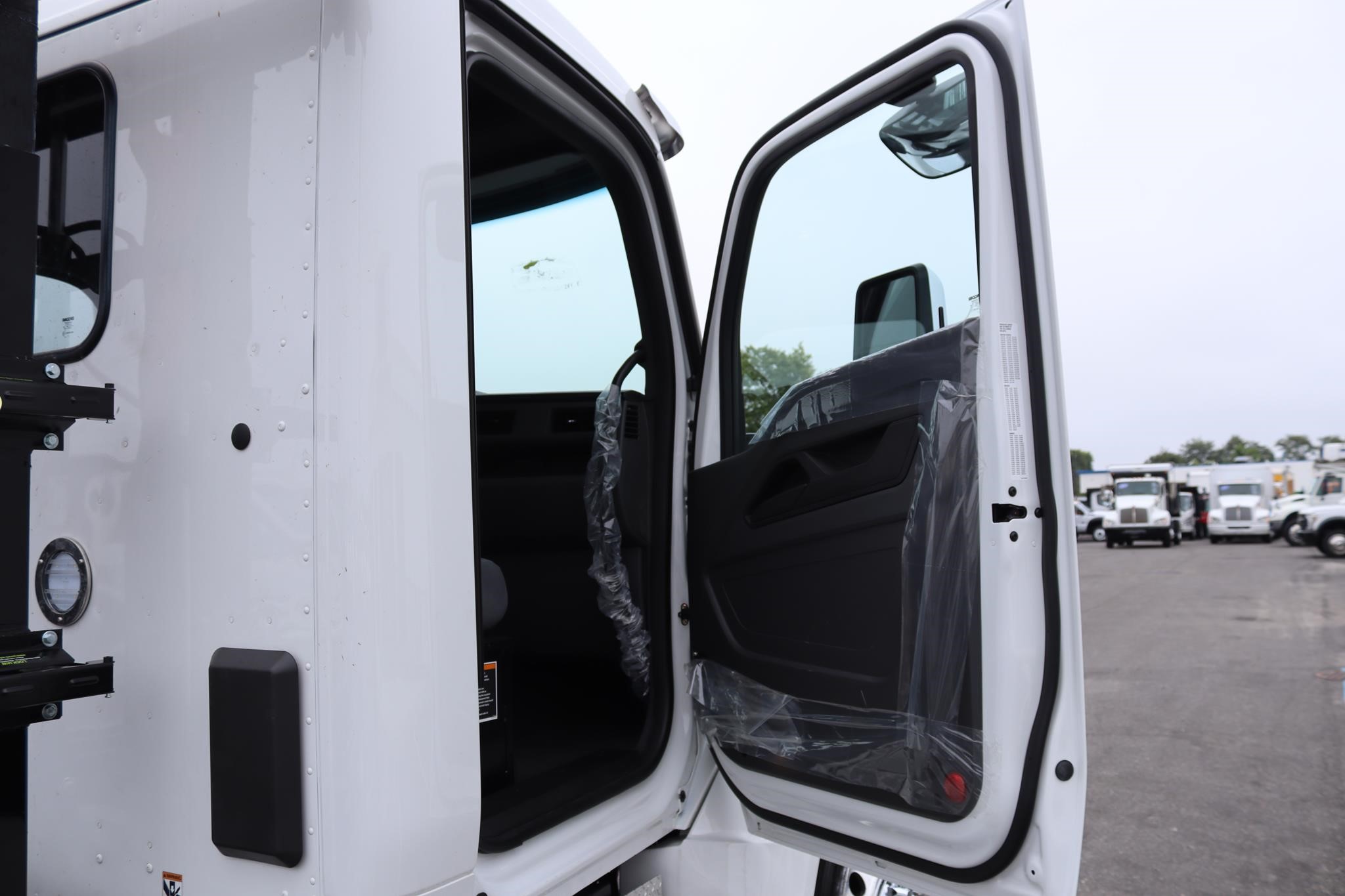 2027 KENWORTH T280 11040135478 2027 KENWORTH T280 11040135478