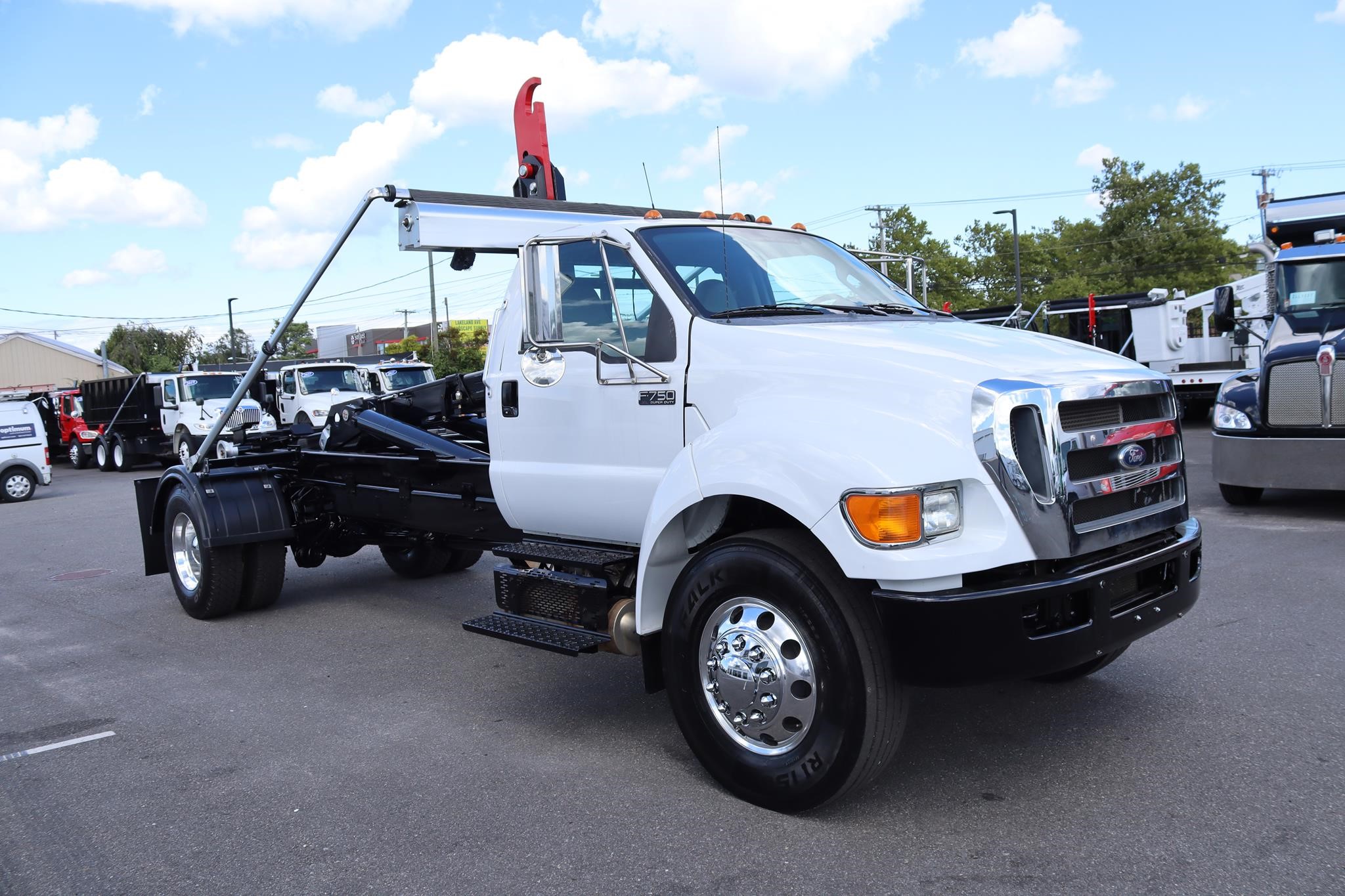 2013 FORD F750 XL SD 2013 FORD F750 XL SD - image 5 of 6