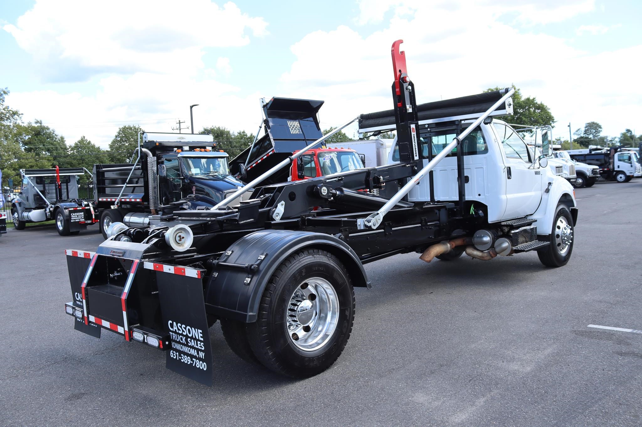 2013 FORD F750 XL SD 2013 FORD F750 XL SD - image 4 of 6