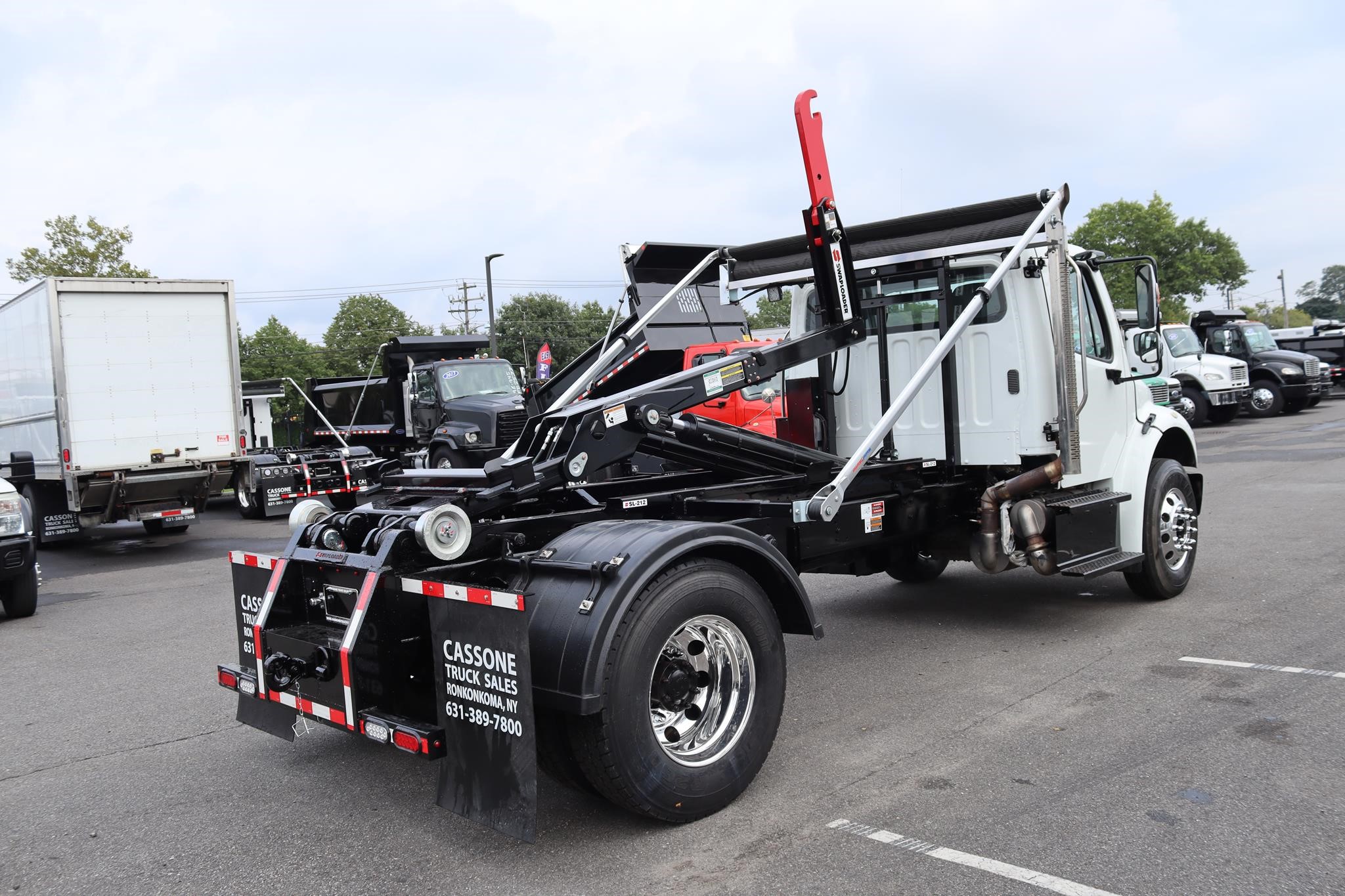 2016 FREIGHTLINER BUSINESS CLASS M2 106 2016 FREIGHTLINER BUSINESS CLASS M2 106 - image 4 of 6