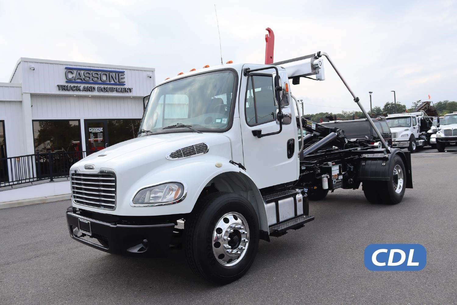 2016 FREIGHTLINER BUSINESS CLASS M2 106 2016 FREIGHTLINER BUSINESS CLASS M2 106 - image 1 of 6