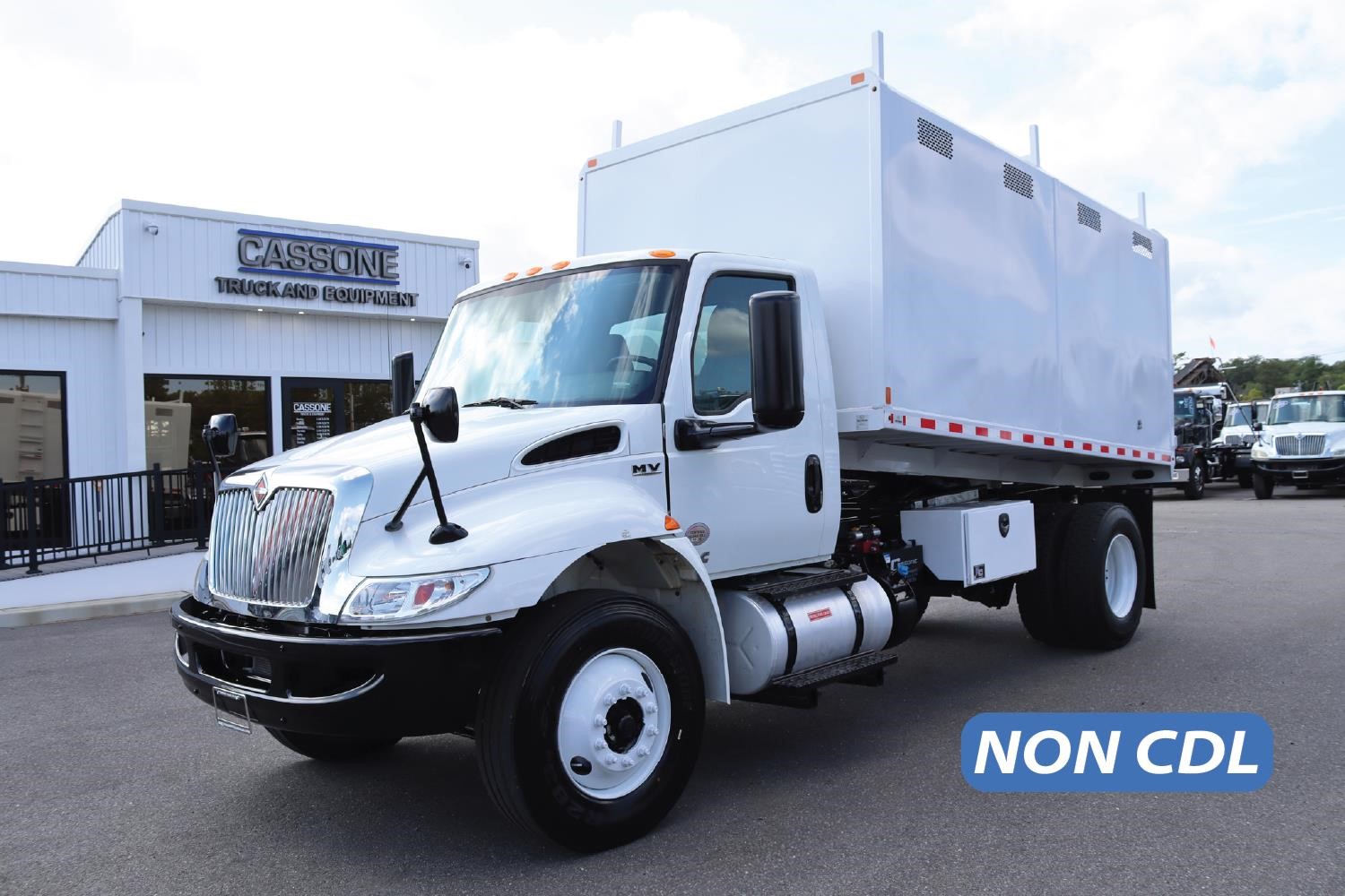 2020 INTERNATIONAL MV 2020 INTERNATIONAL MV - image 1 of 6