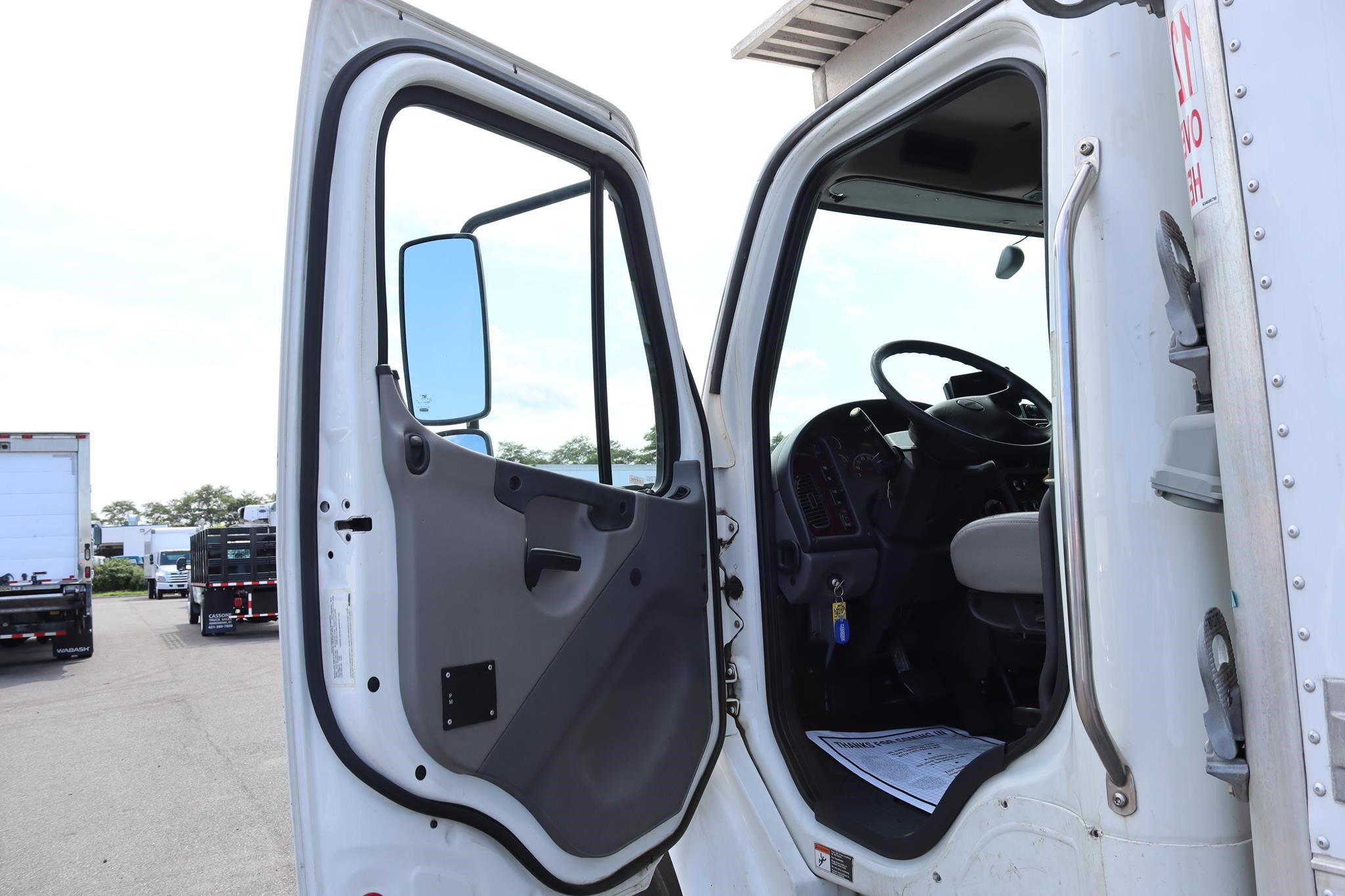2019 FREIGHTLINER BUSINESS CLASS M2 106 11043327308 2019 FREIGHTLINER BUSINESS CLASS M2 106 11043327308