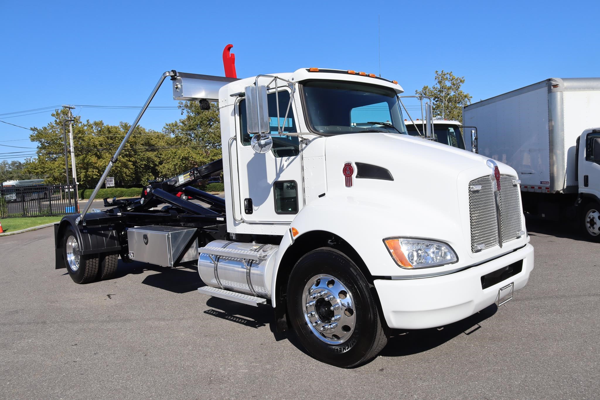 2022 KENWORTH T270 2022 KENWORTH T270 - image 5 of 6