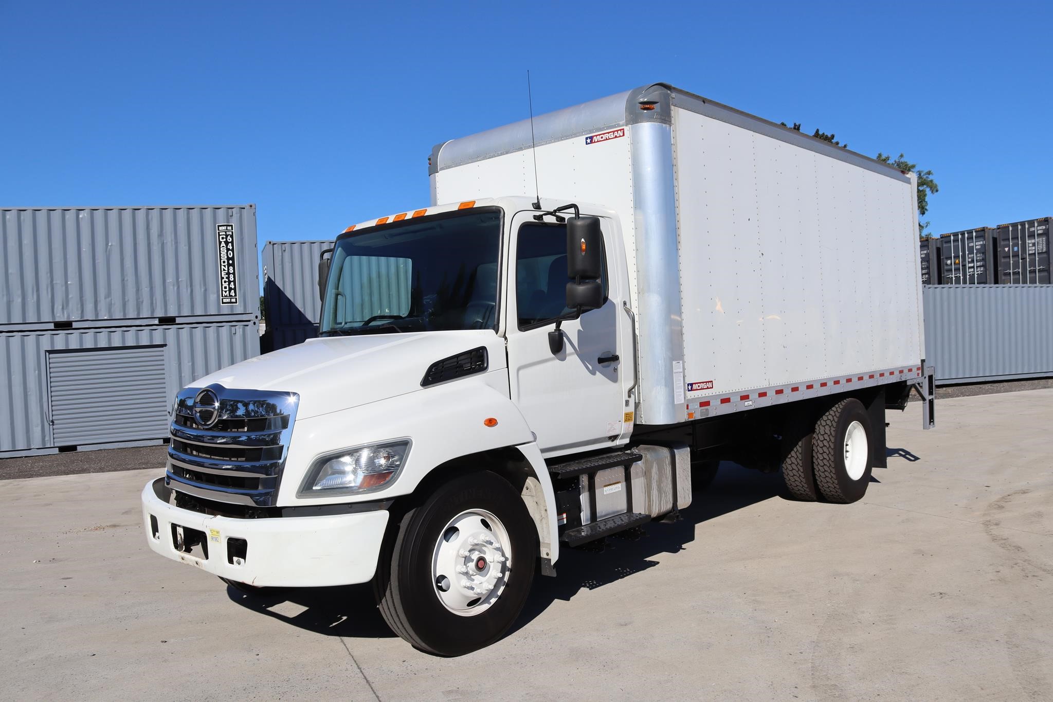 2019 HINO 268 2019 HINO 268 - image 1 of 6