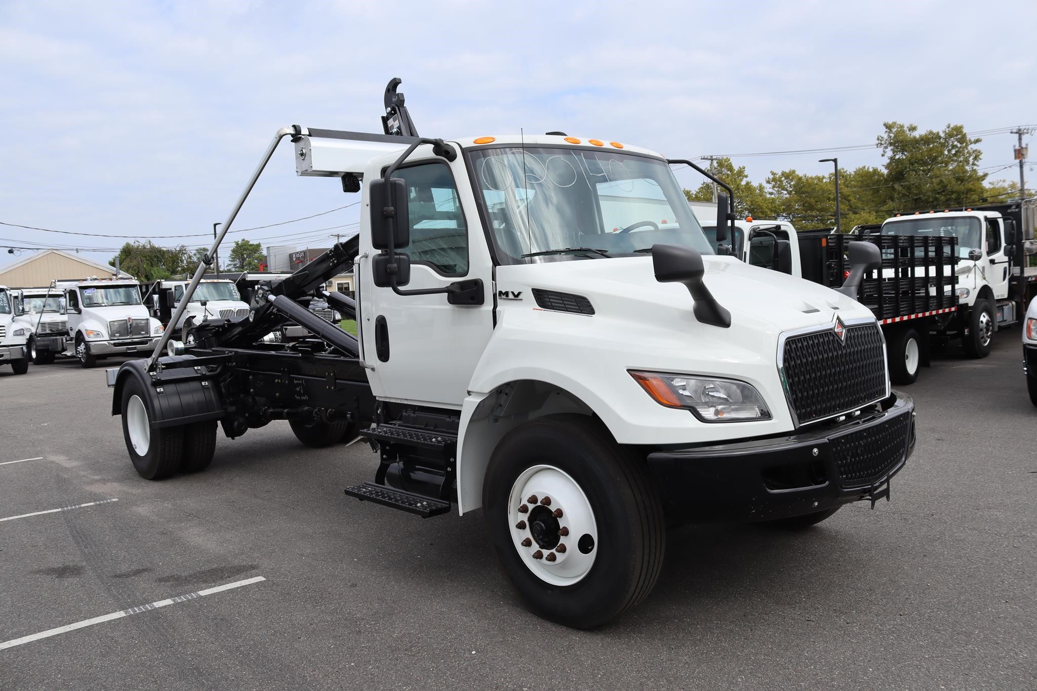 2025 INTERNATIONAL MV 2025 INTERNATIONAL MV - image 5 of 6