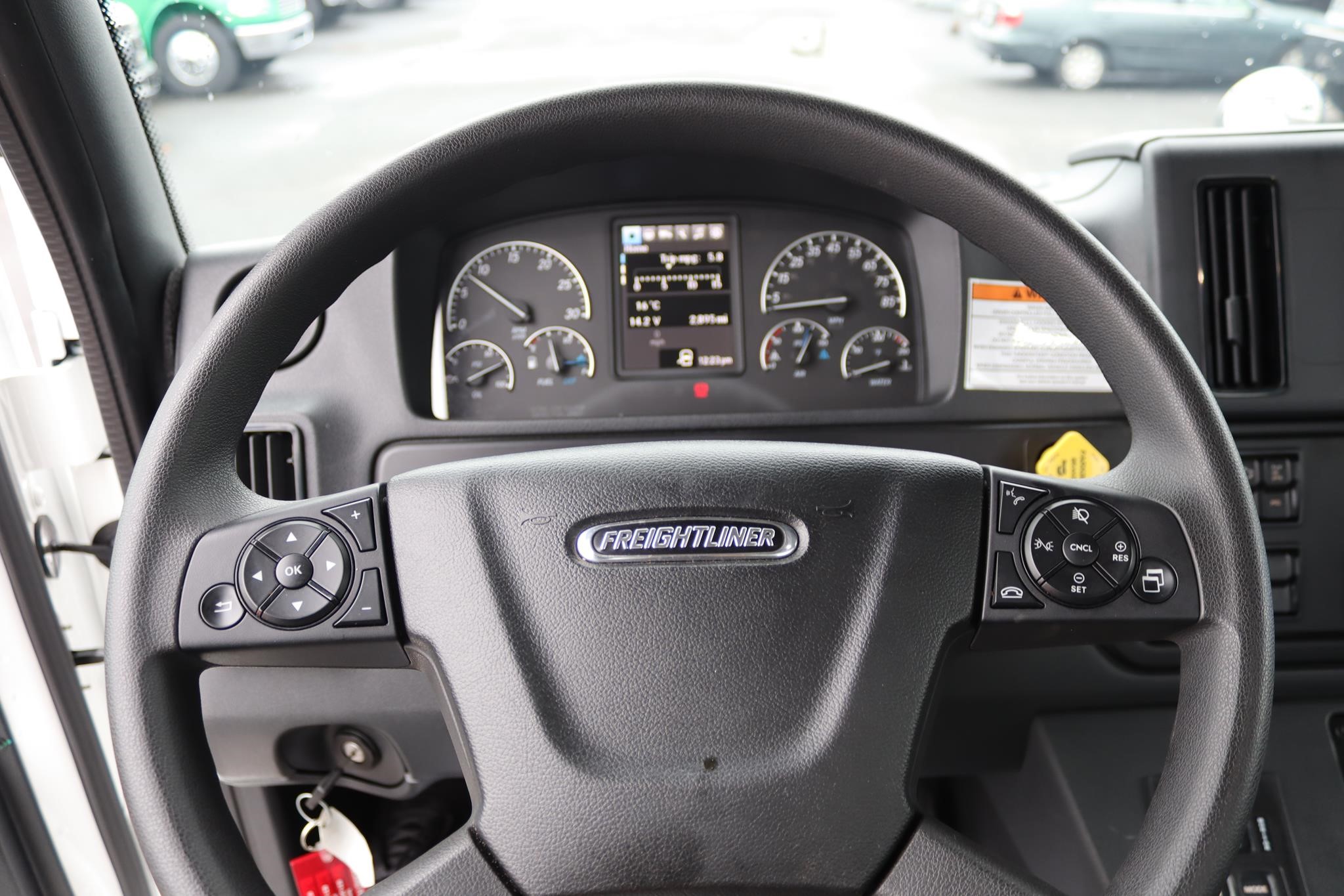 2027 FREIGHTLINER BUSINESS CLASS M2 106 PLUS 11045952289 2027 FREIGHTLINER BUSINESS CLASS M2 106 PLUS 11045952289