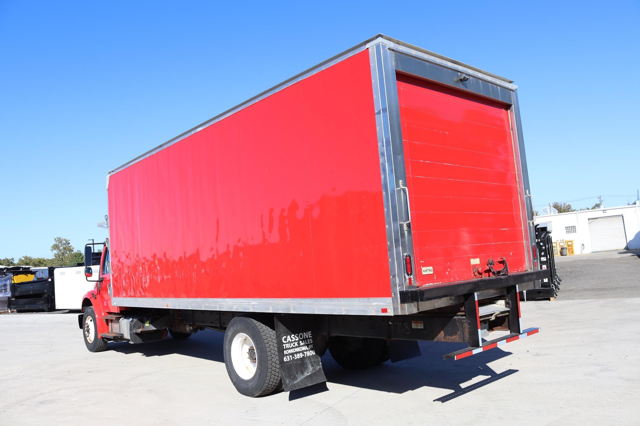 2019 FREIGHTLINER BUSINESS CLASS M2 106 2019 FREIGHTLINER BUSINESS CLASS M2 106 - image 2 of 6