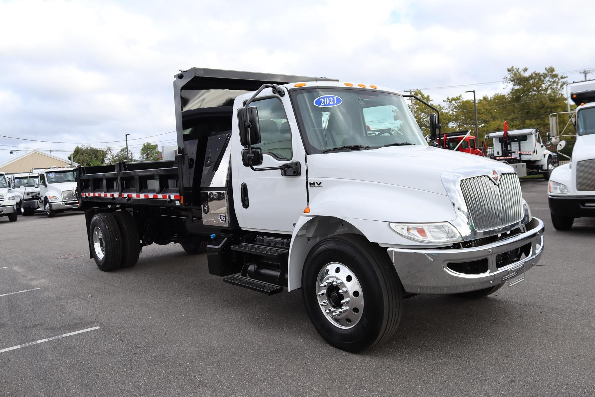 2021 INTERNATIONAL MV 2021 INTERNATIONAL MV - image 5 of 6