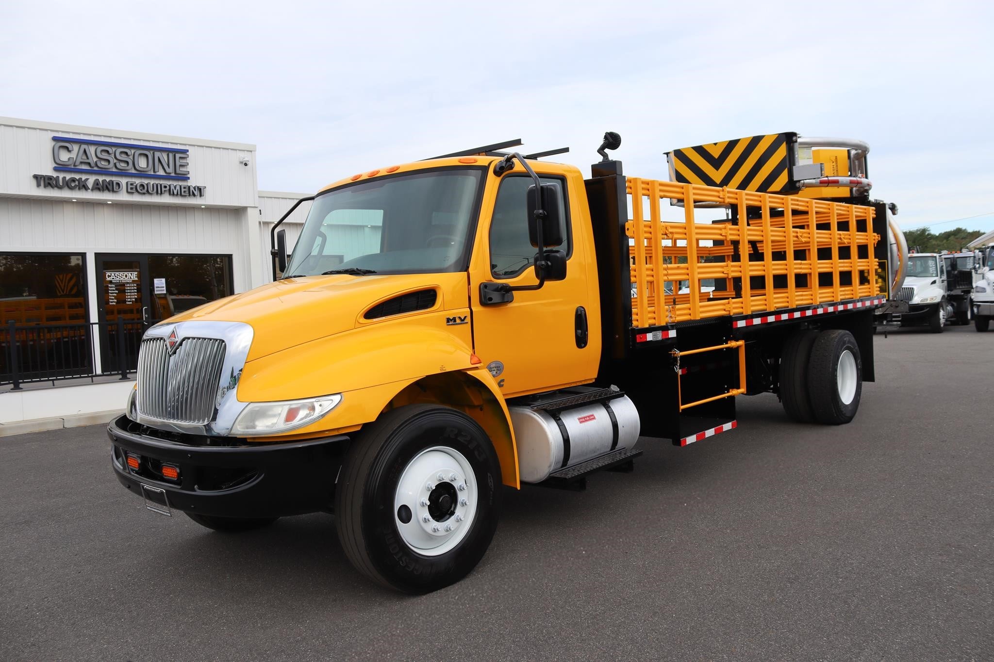 2020 INTERNATIONAL MV 2020 INTERNATIONAL MV - image 1 of 6