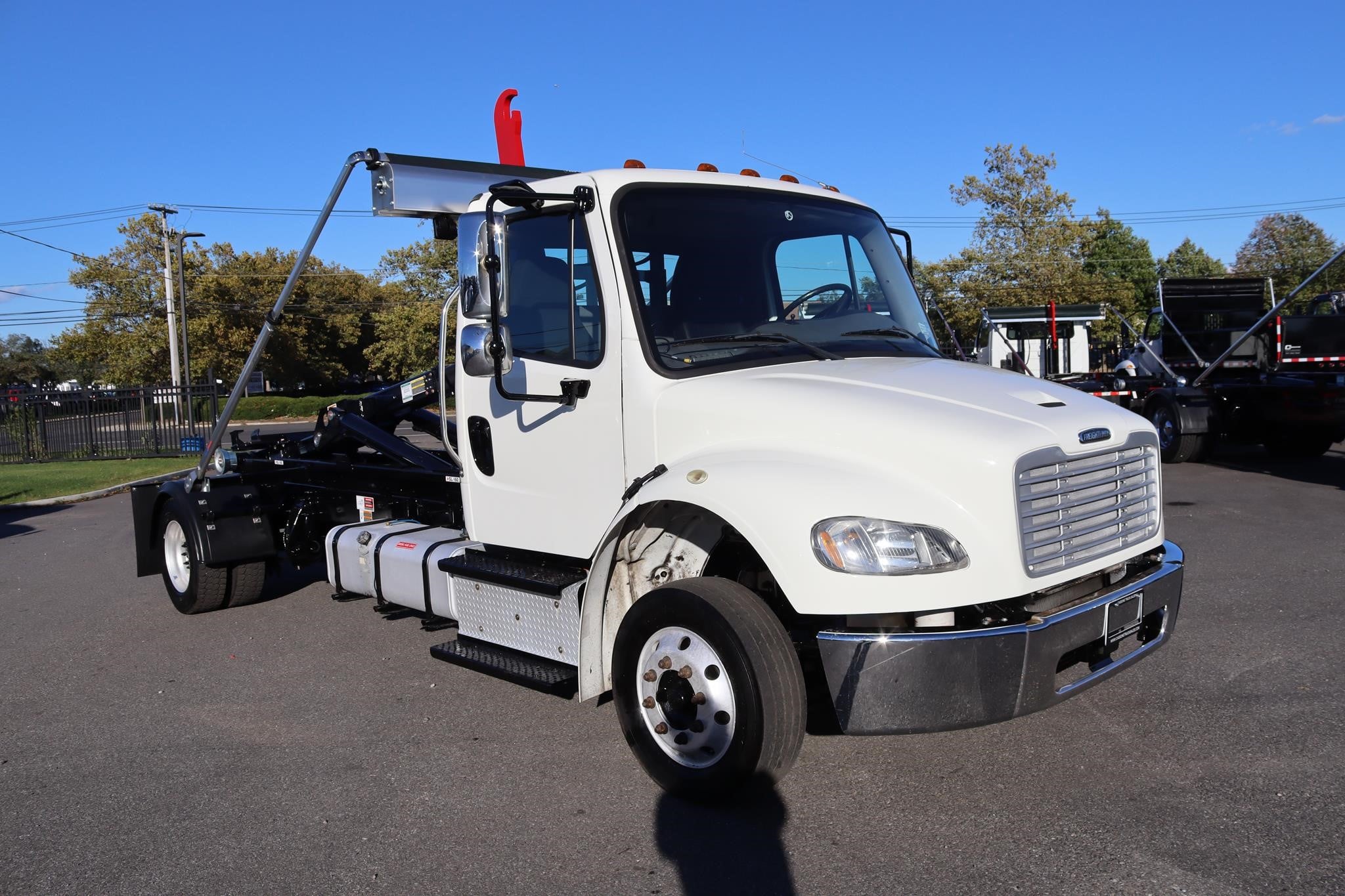 2019 FREIGHTLINER BUSINESS CLASS M2 106 2019 FREIGHTLINER BUSINESS CLASS M2 106 - image 5 of 6