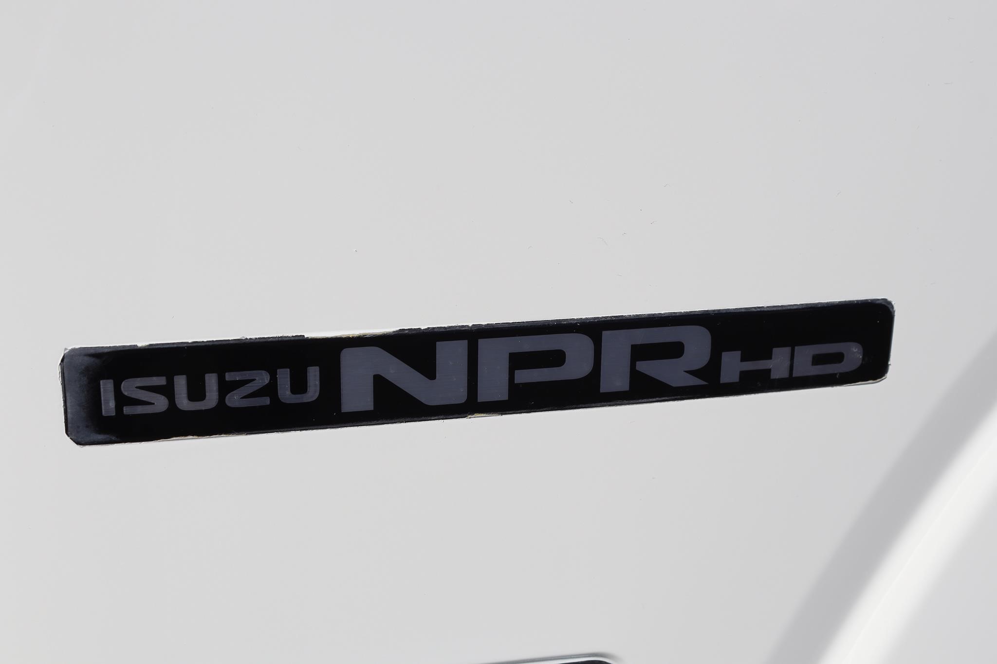 2017 ISUZU NPR HD 11048949400 2017 ISUZU NPR HD 11048949400