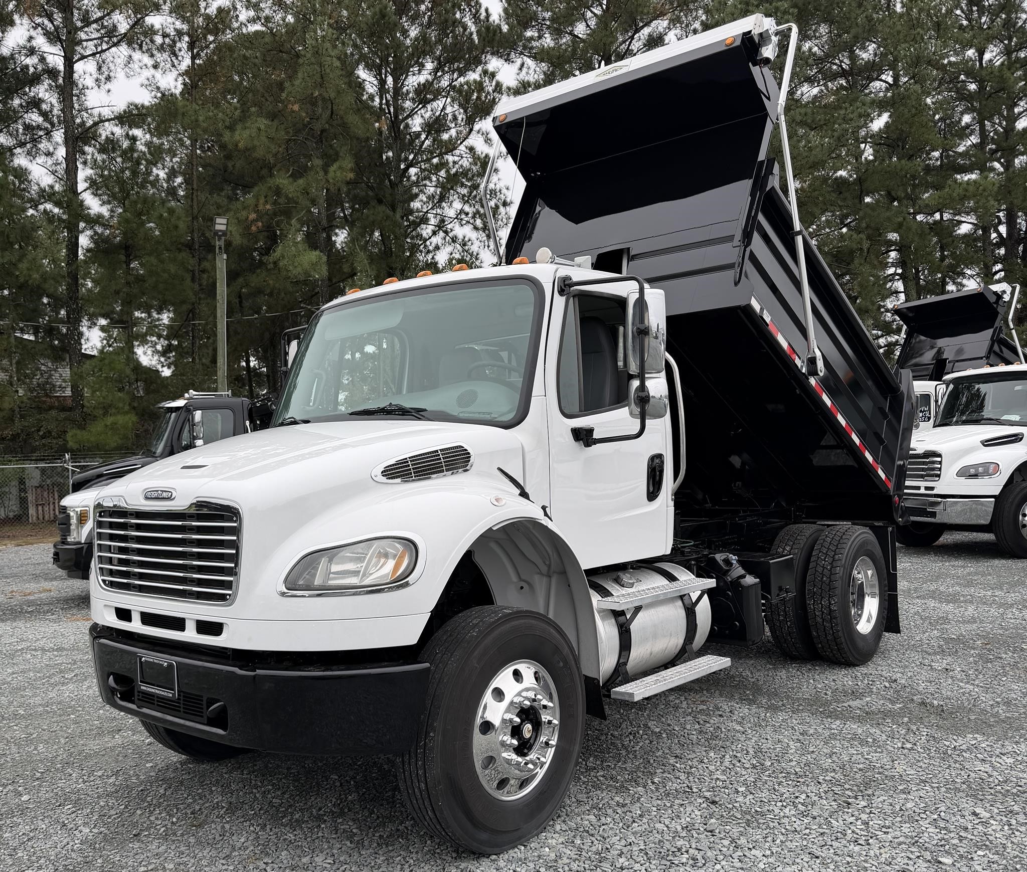 2015 FREIGHTLINER BUSINESS CLASS M2 106 2015 FREIGHTLINER BUSINESS CLASS M2 106 - image 6 of 6