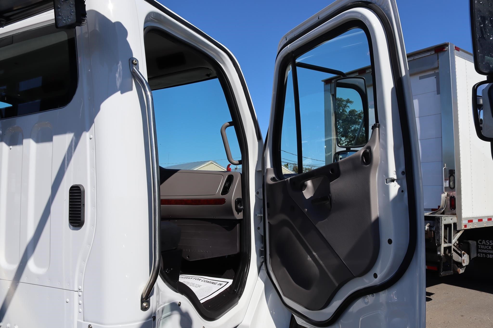 2015 FREIGHTLINER BUSINESS CLASS M2 106 11049478715 2015 FREIGHTLINER BUSINESS CLASS M2 106 11049478715